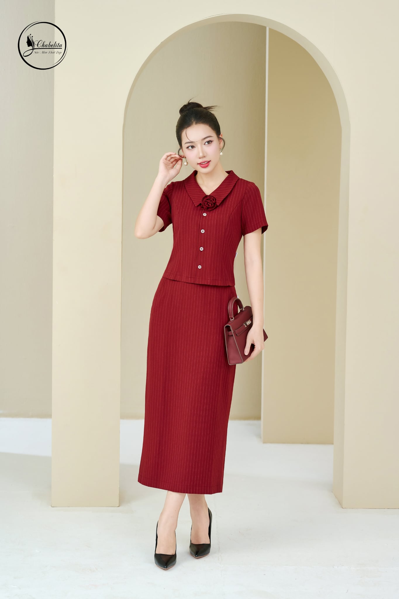 Bộ kẻ đính hoa màu đỏ đô