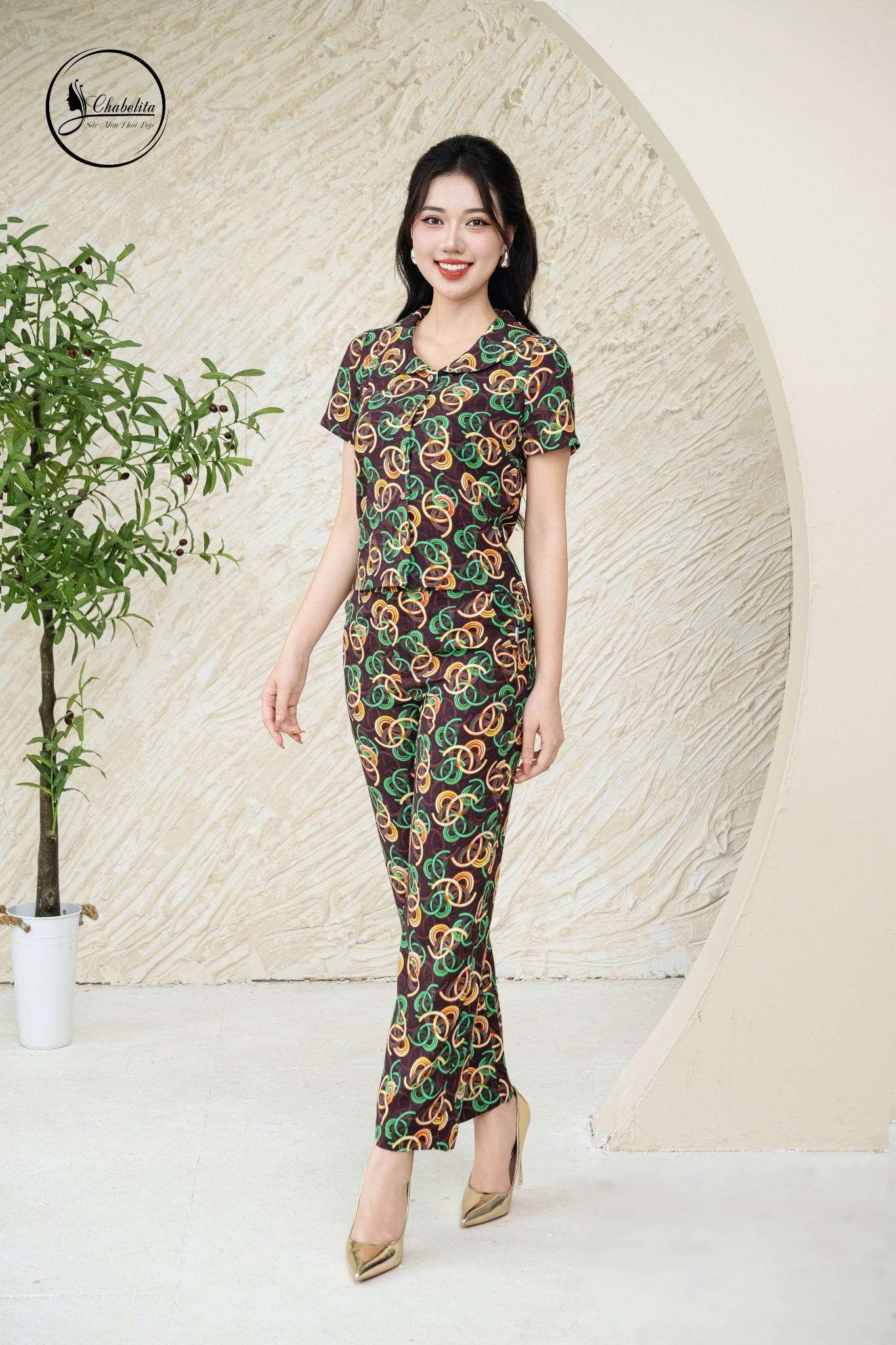 Sét bộ họa tiết áo tay lỡ cổ sen màu nâu
