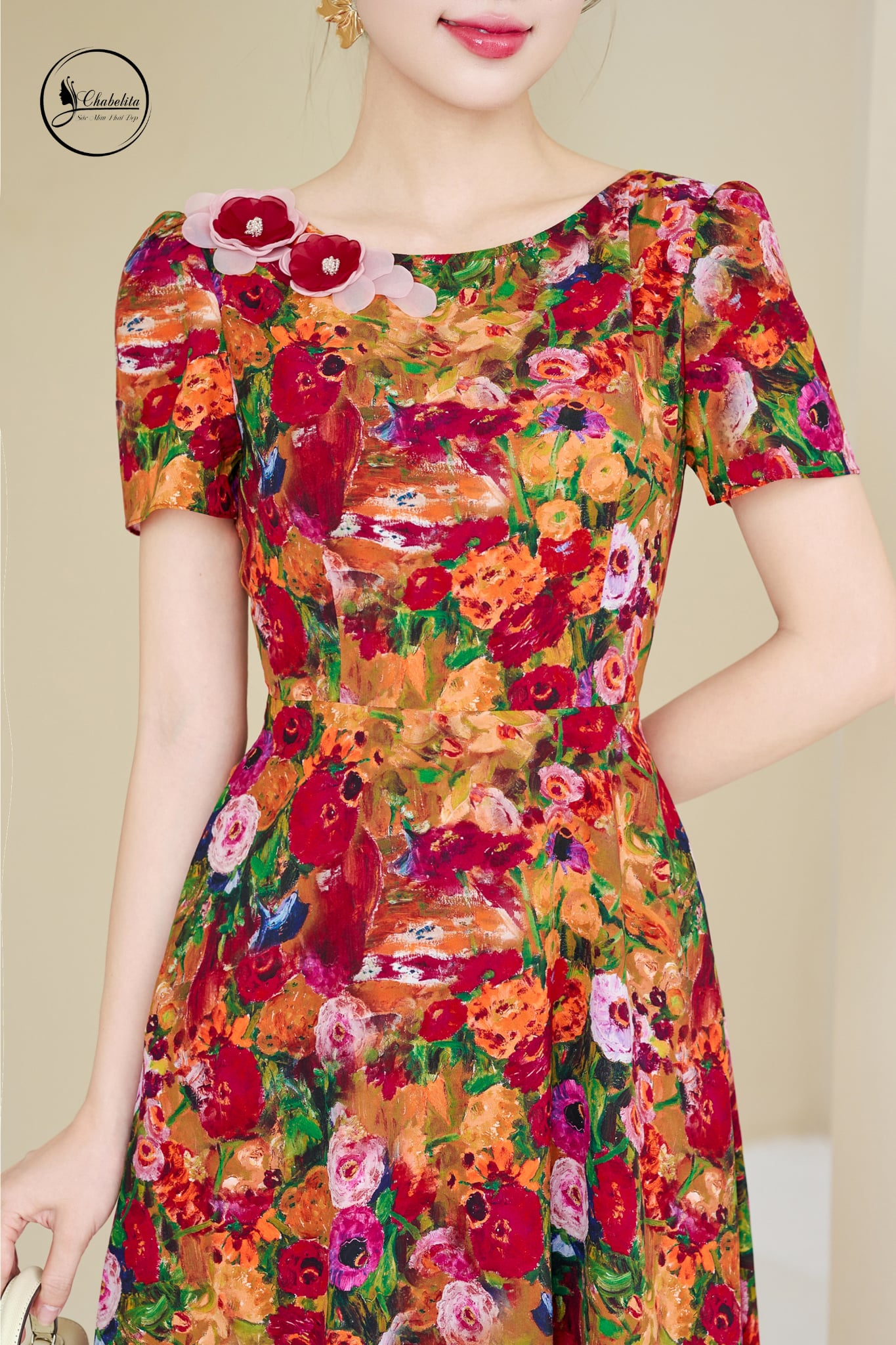 Đầm xòe tay cộc họa tiết hoa đỏ