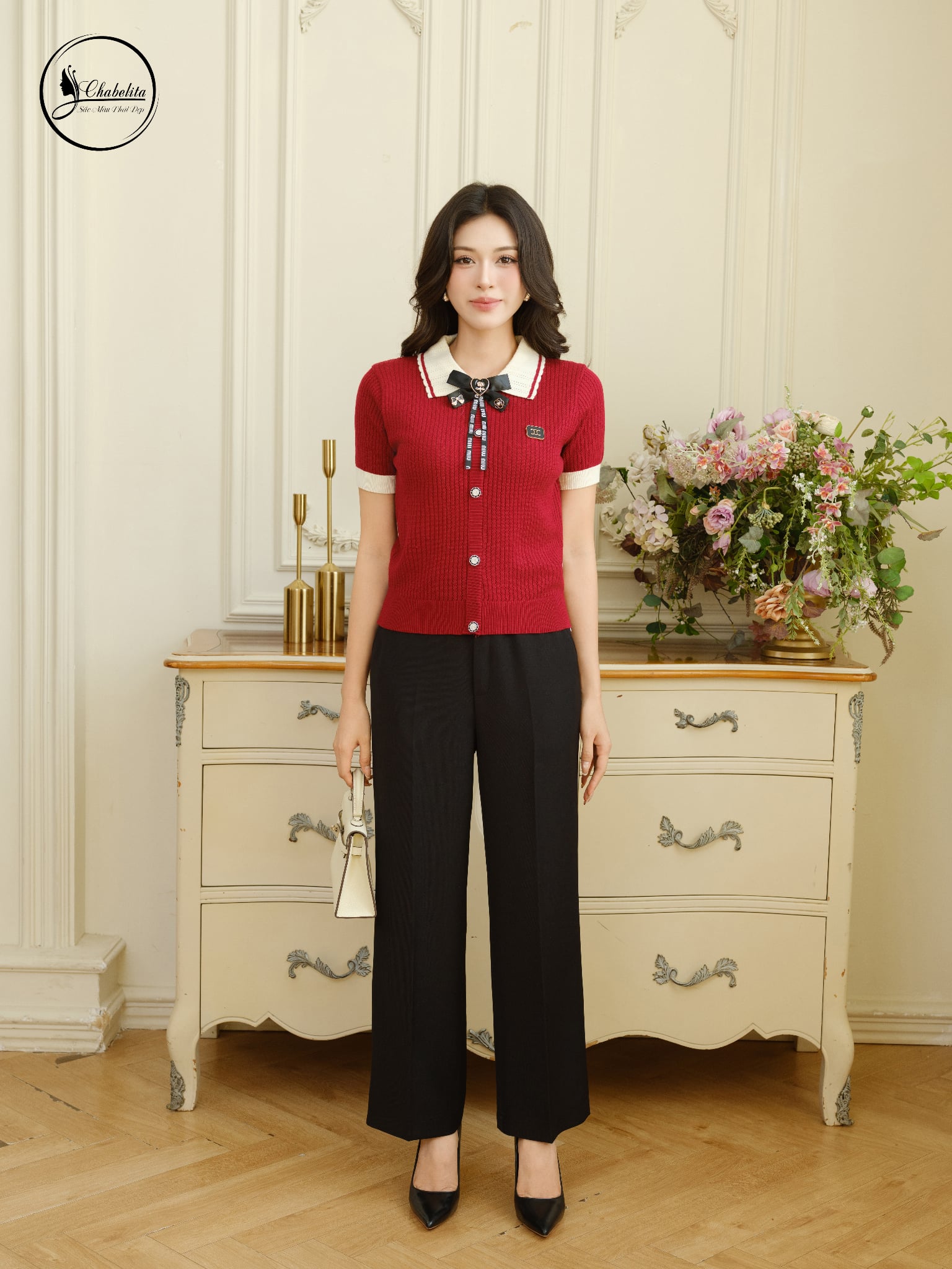 Áo len cổ phối màu đỏ