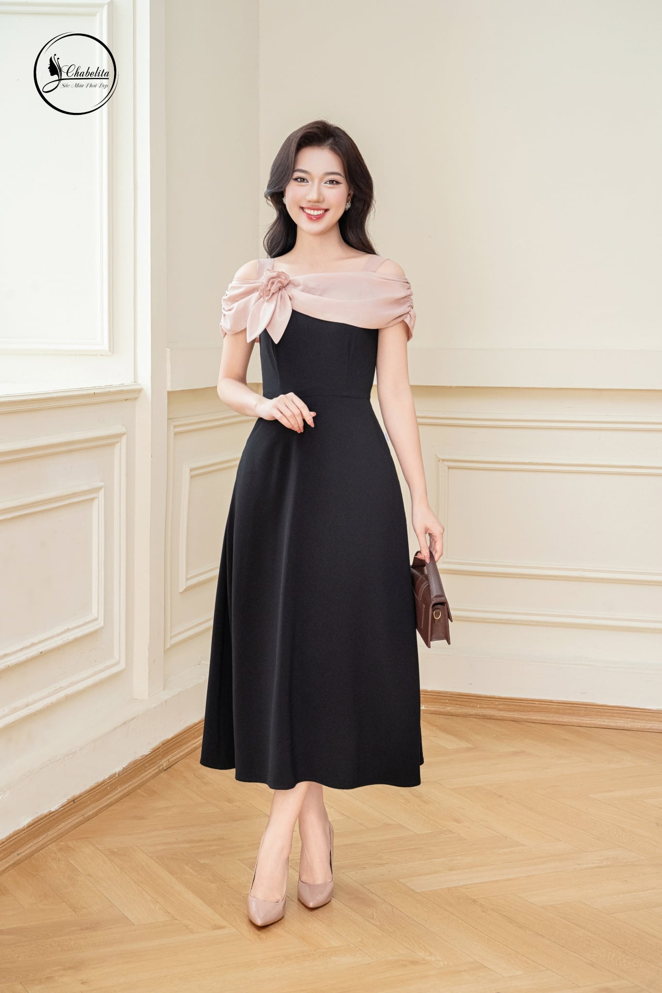 Đầm xòe trễ vai phối màu nâu