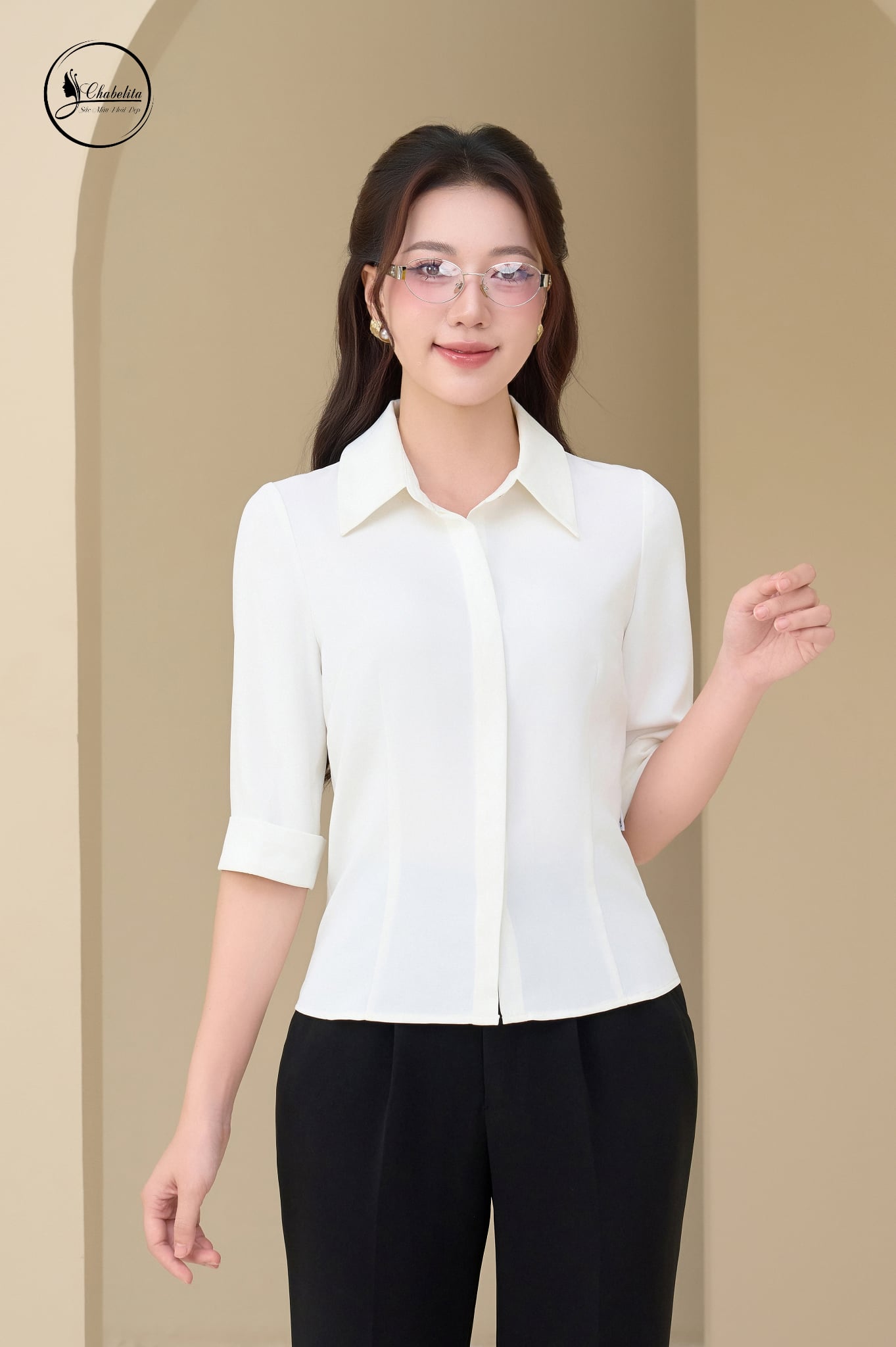 Áo sơ mi cổ đức tay lỡ màu trắng