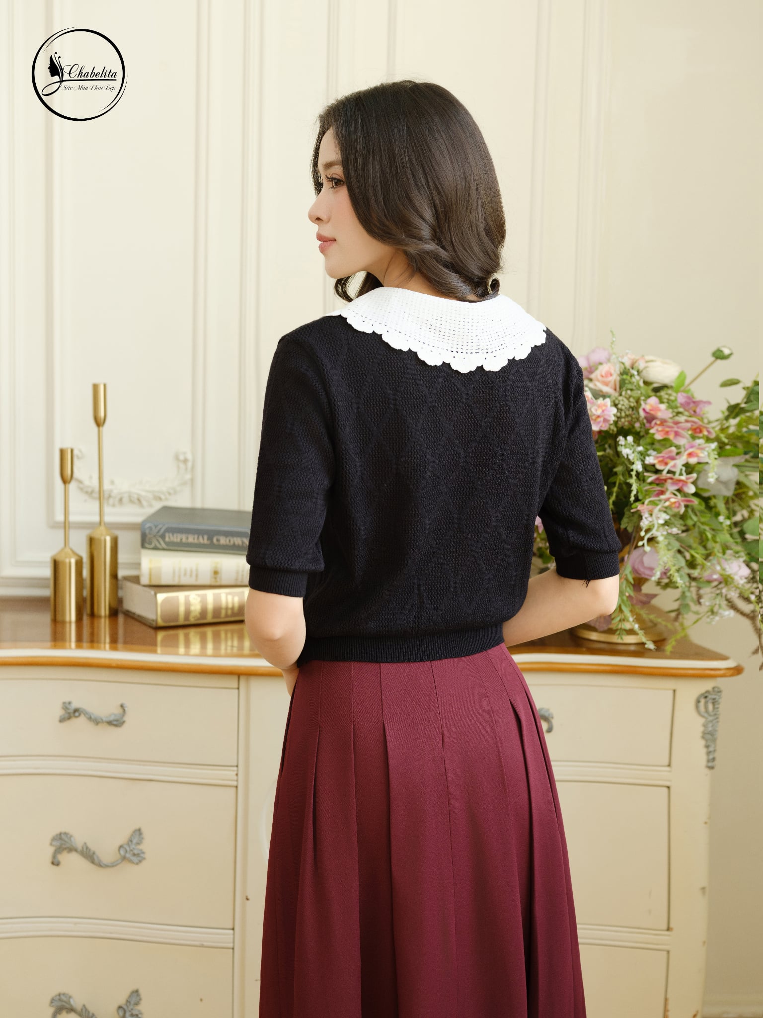 Áo len phối cổ màu đen