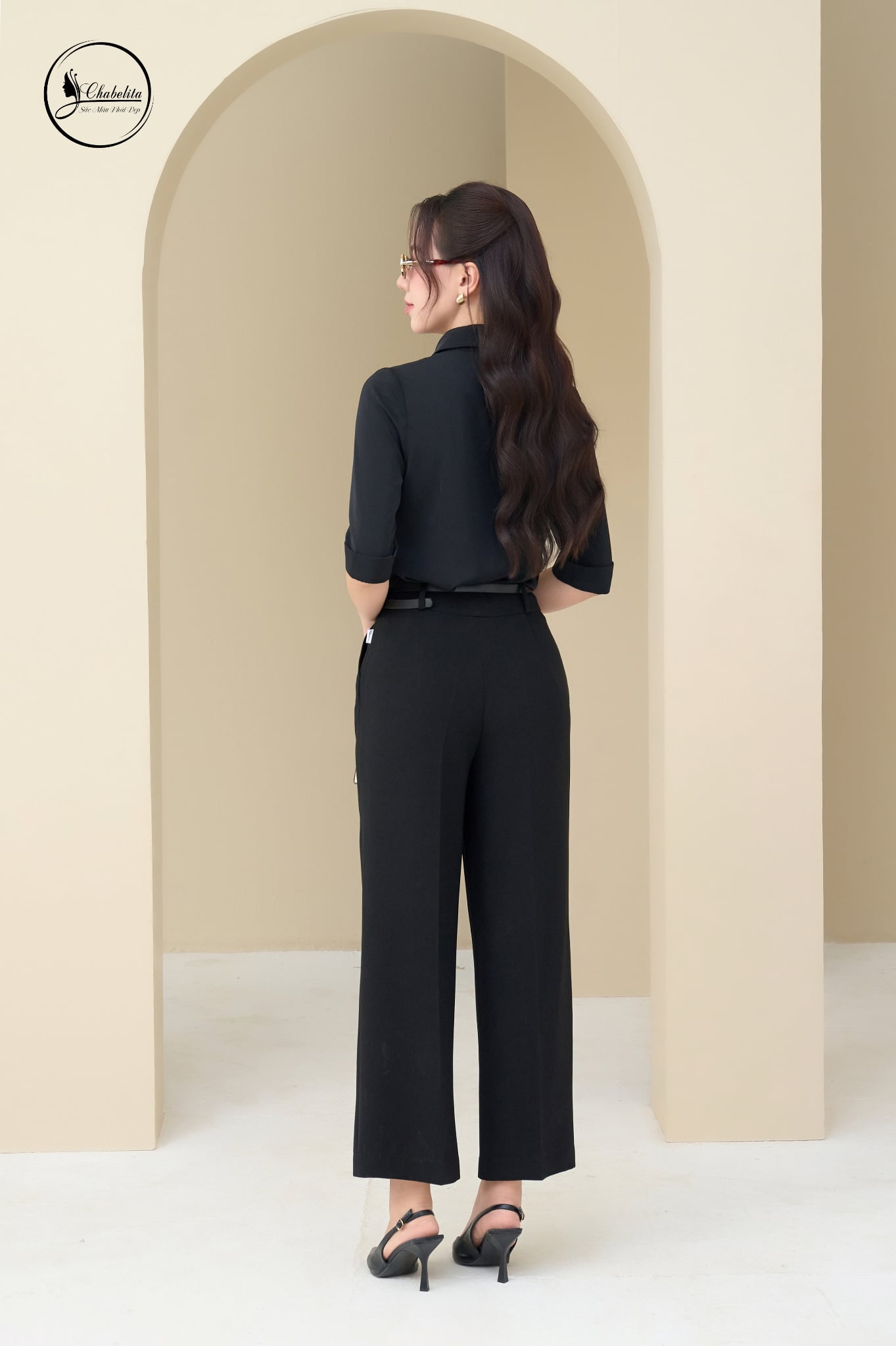 Áo sơ mi cổ đức tay lỡ màu đen