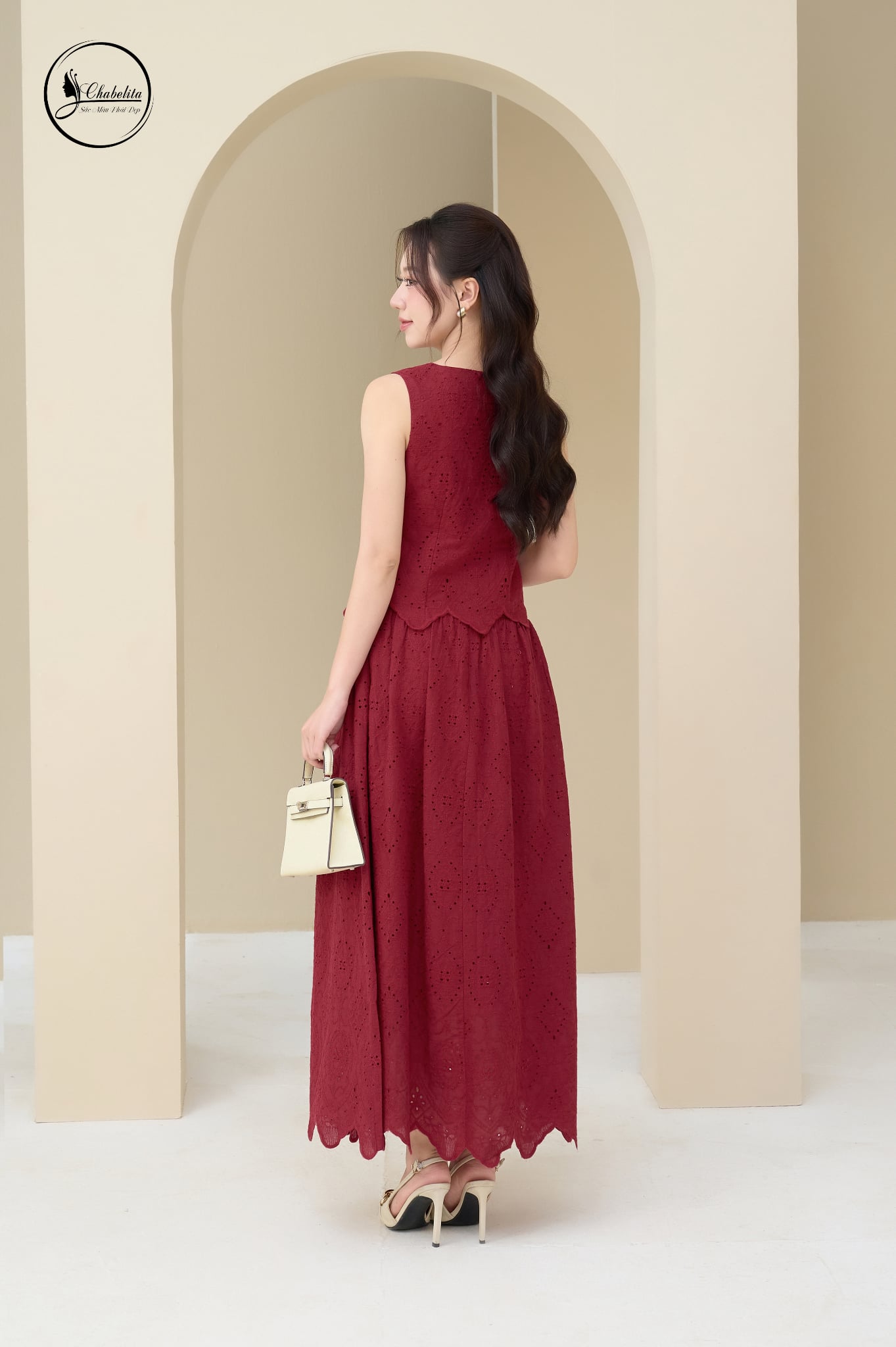 Áo ren sát nách cổ tròn màu đỏ