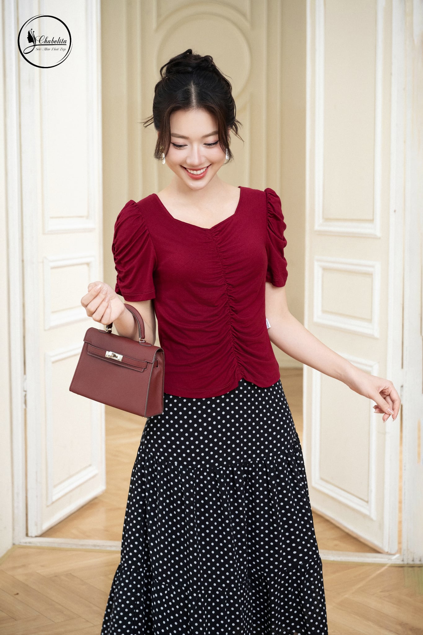 Áo cotton cổ vuông màu đô