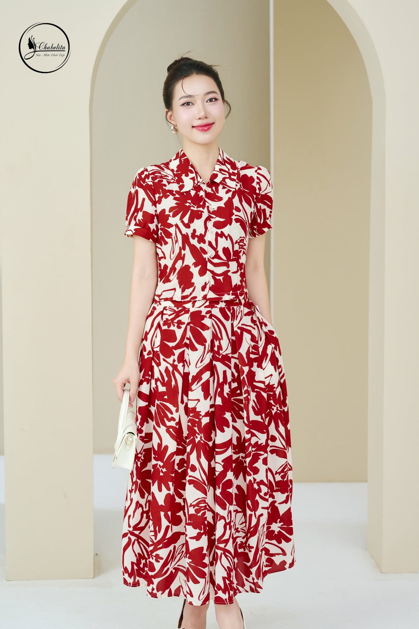 Sét bộ áo sơ mi phối chân váy màu đỏ