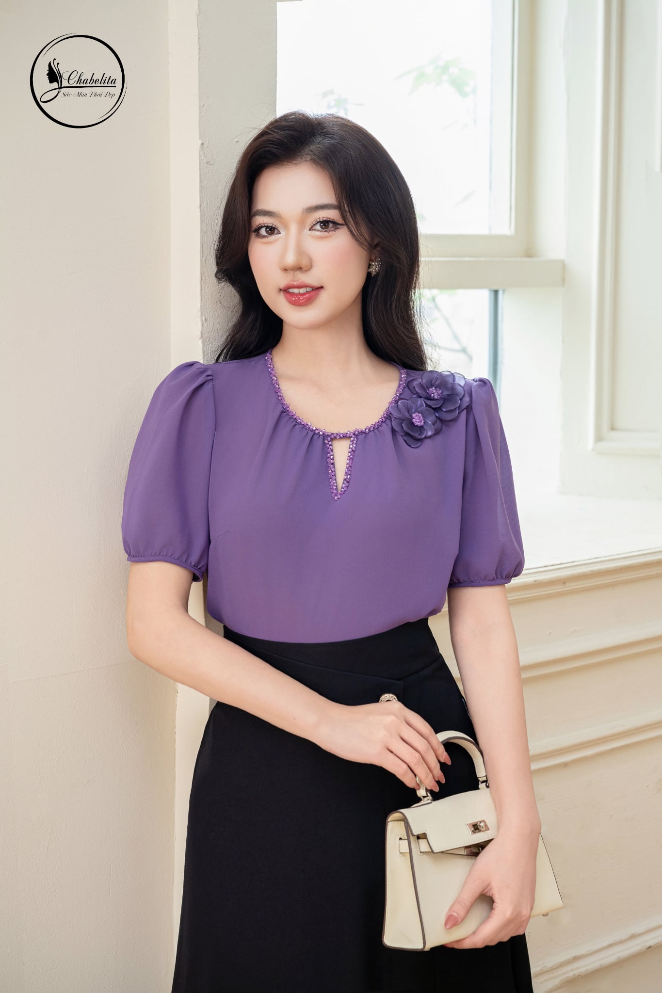 Áo sơ mi cổ tròn đính đá màu tím