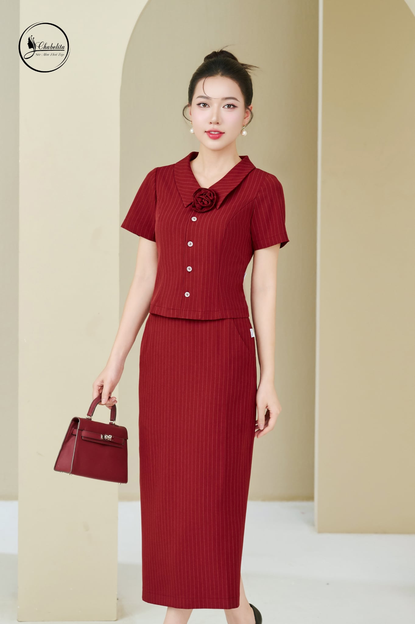 Bộ kẻ đính hoa màu đỏ đô