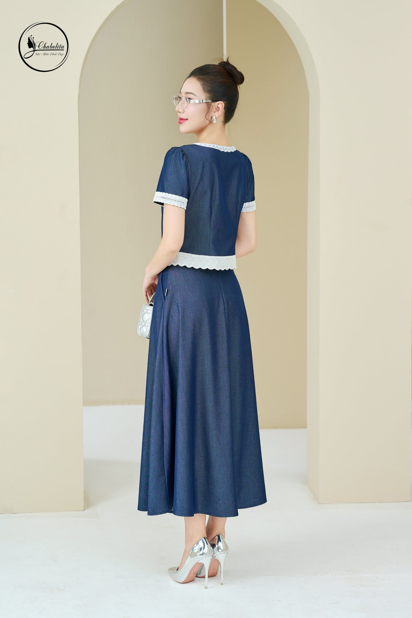 Sét bộ bò áo cổ tròn tay lỡ phối chân váy màu xanh than
