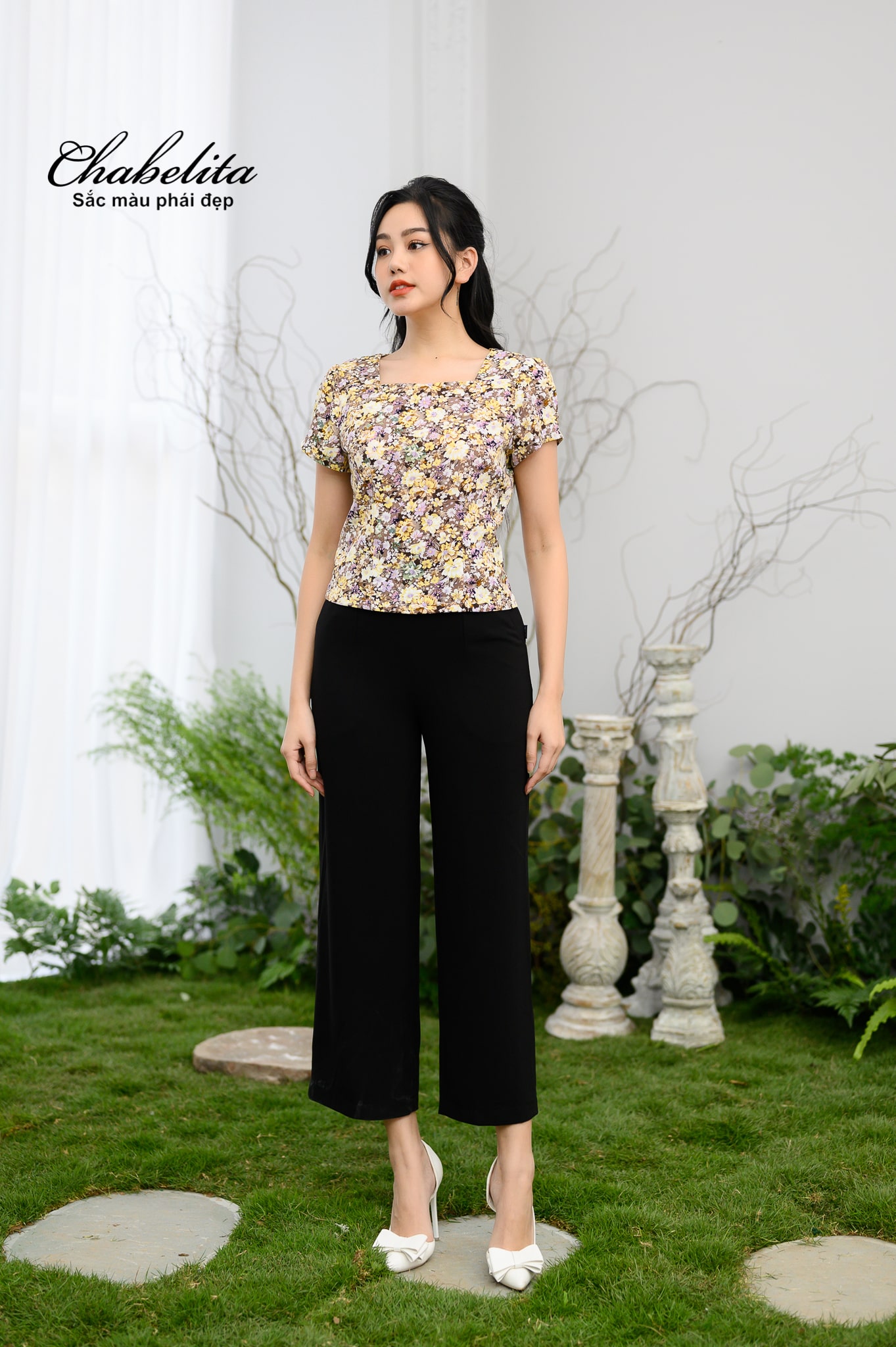 Áo cổ vuông cloptop màu vàng