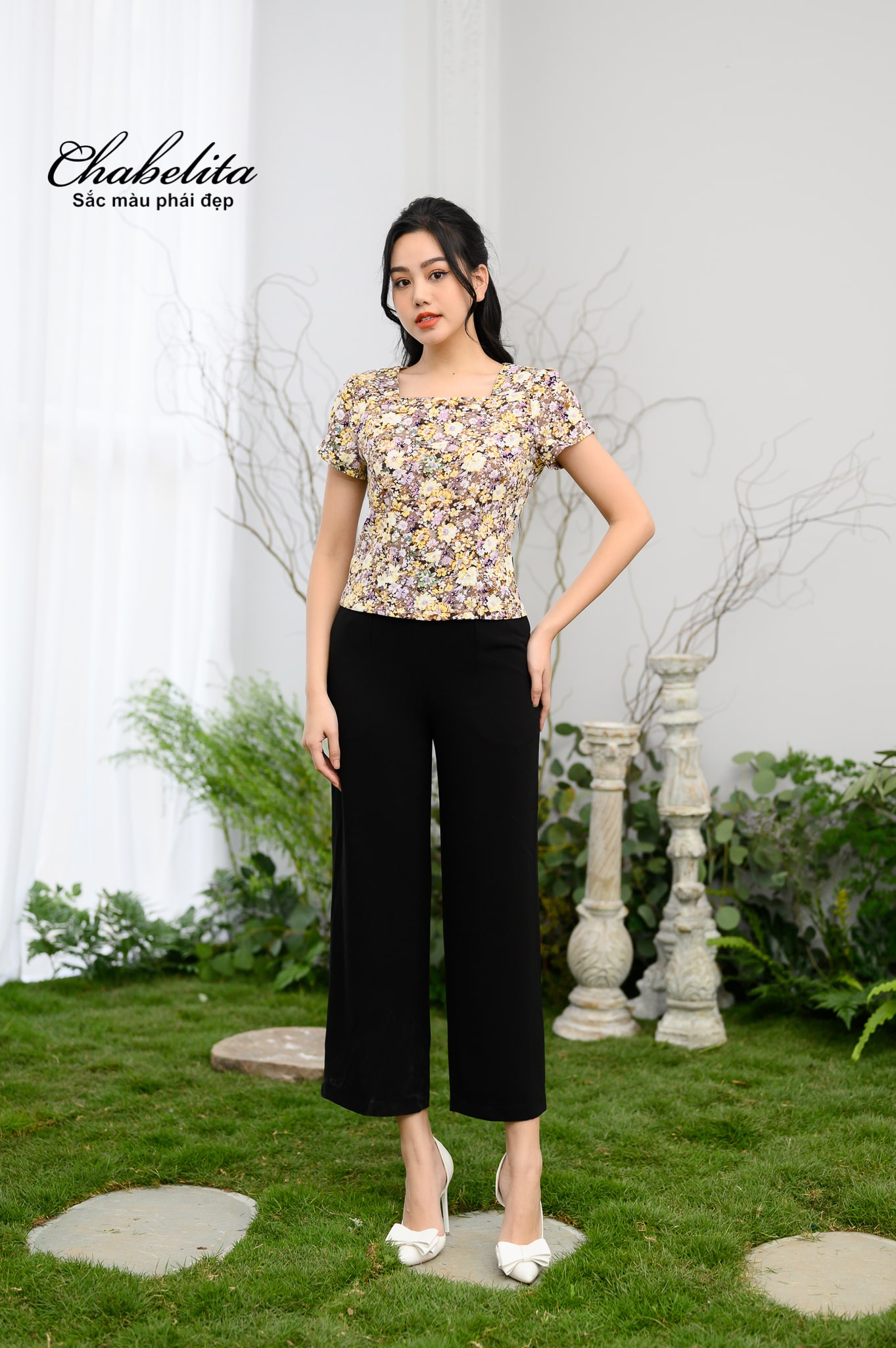 Áo cổ vuông cloptop màu vàng