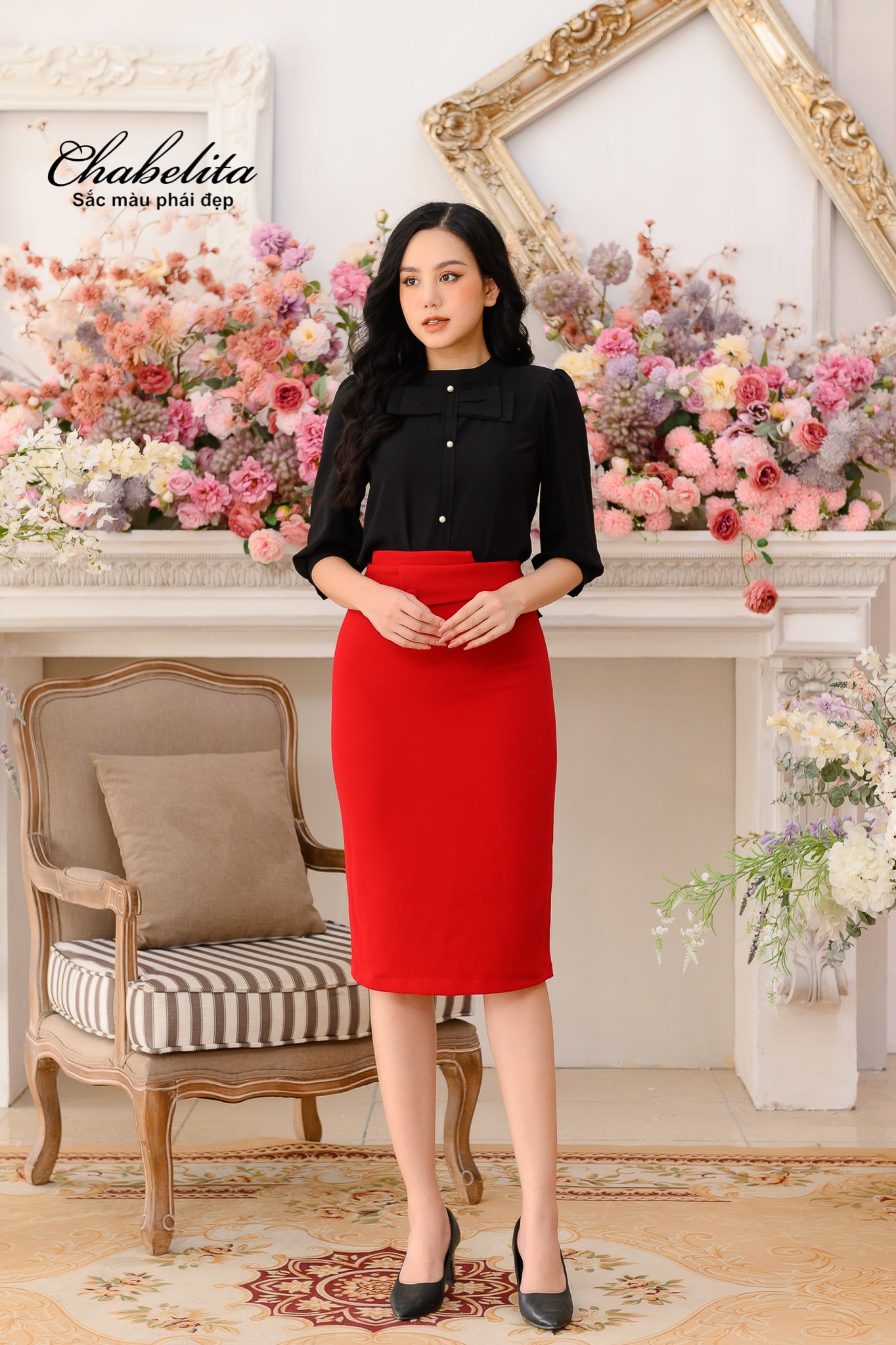 Áo cổ nơ màu đen