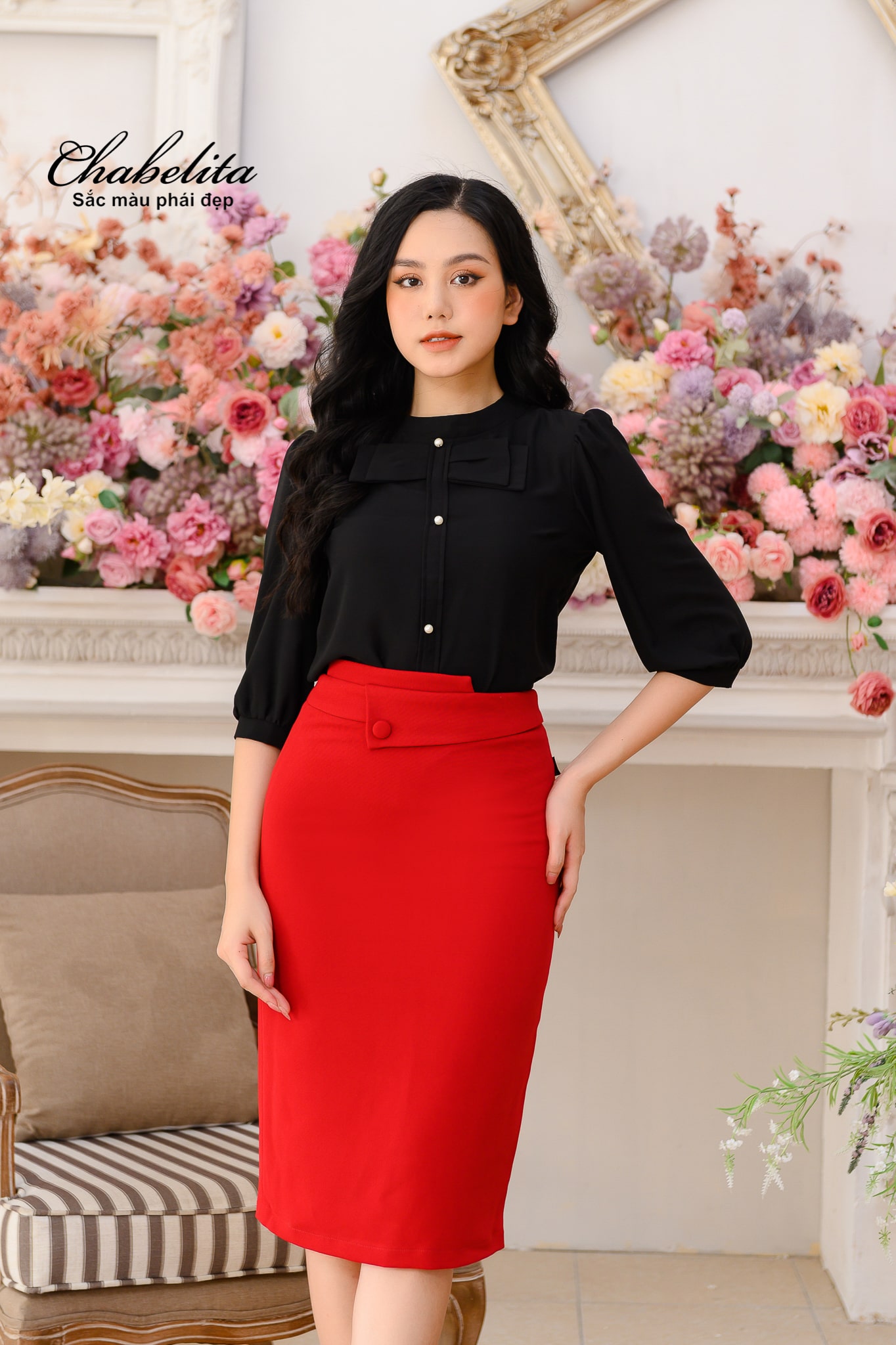 Áo cổ nơ màu đen