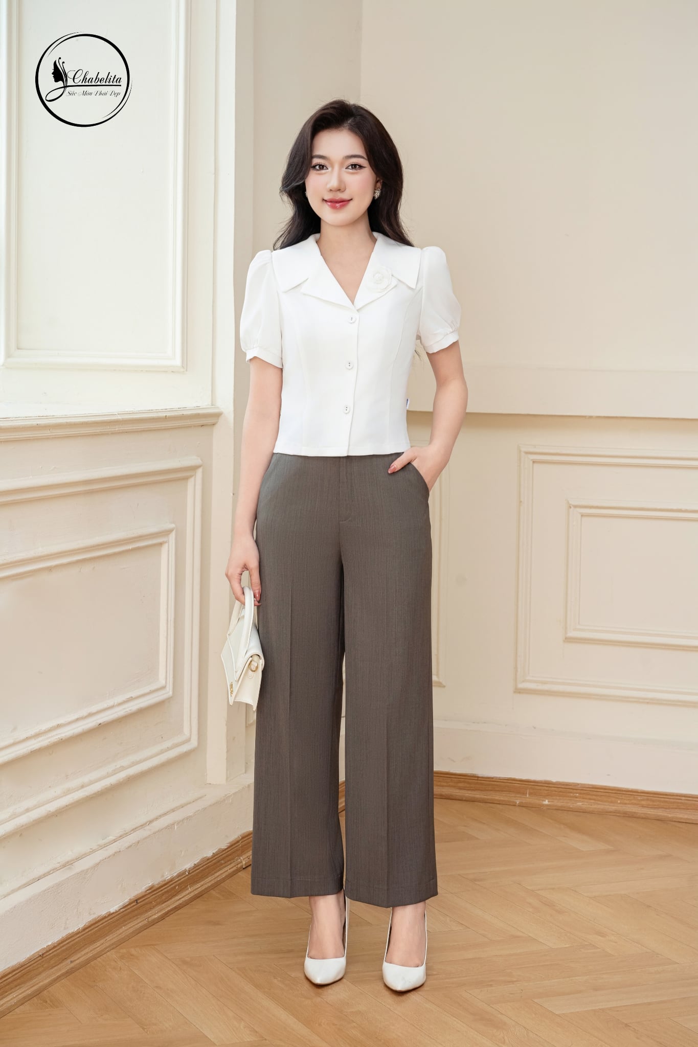 Sơ mi cổ lá màu trắng