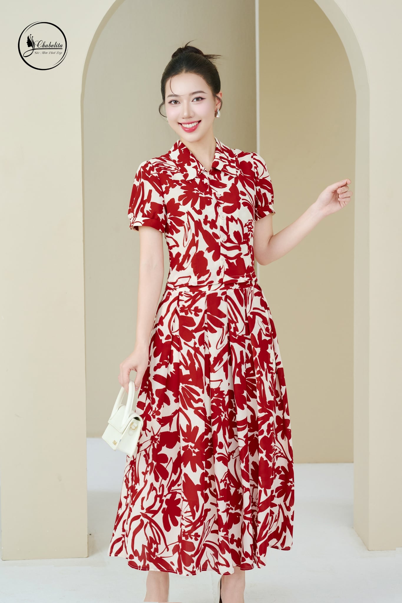 Sét bộ áo sơ mi phối chân váy màu đỏ