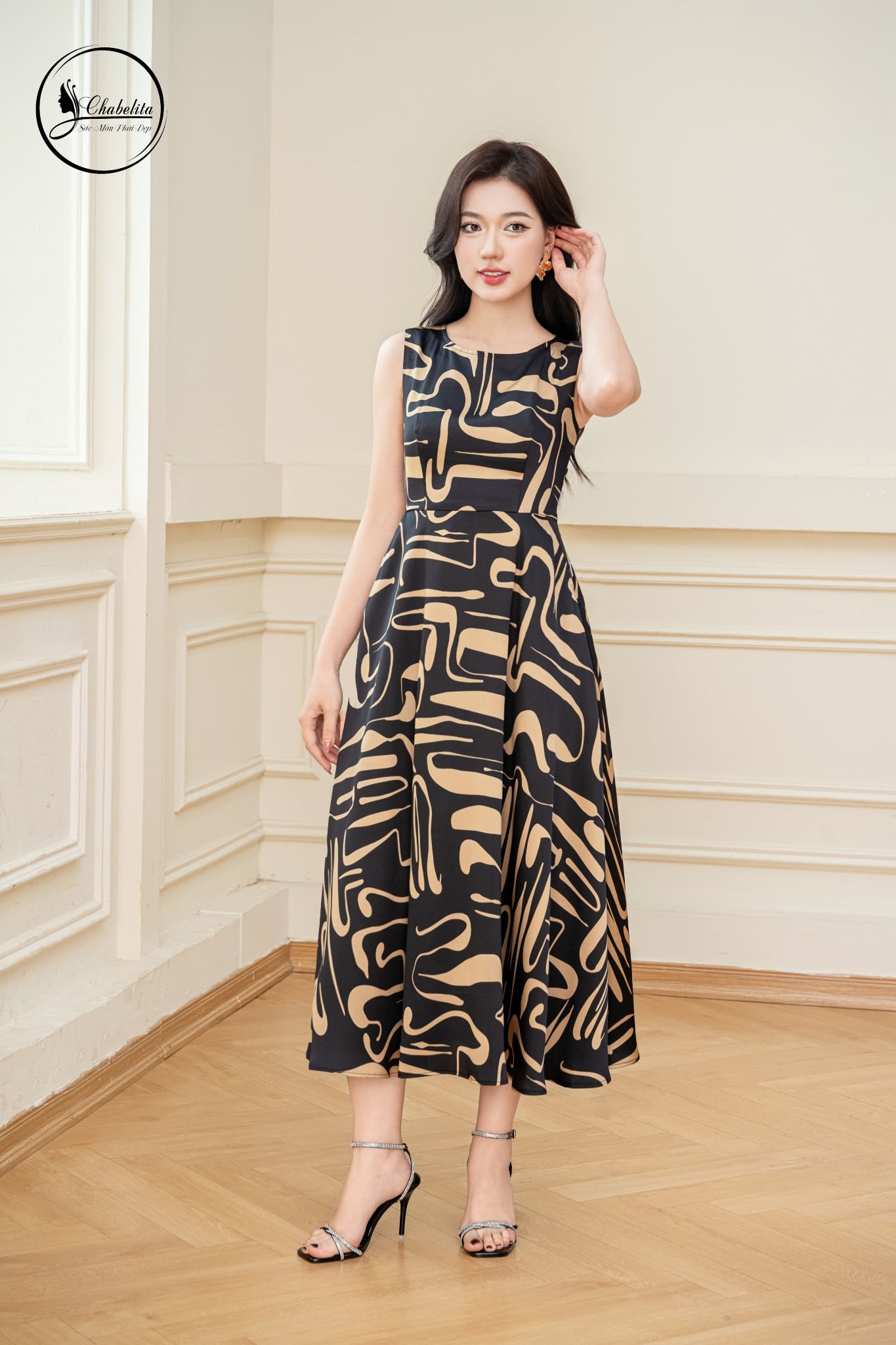 Đầm xòe sát nách họa tiết nâu