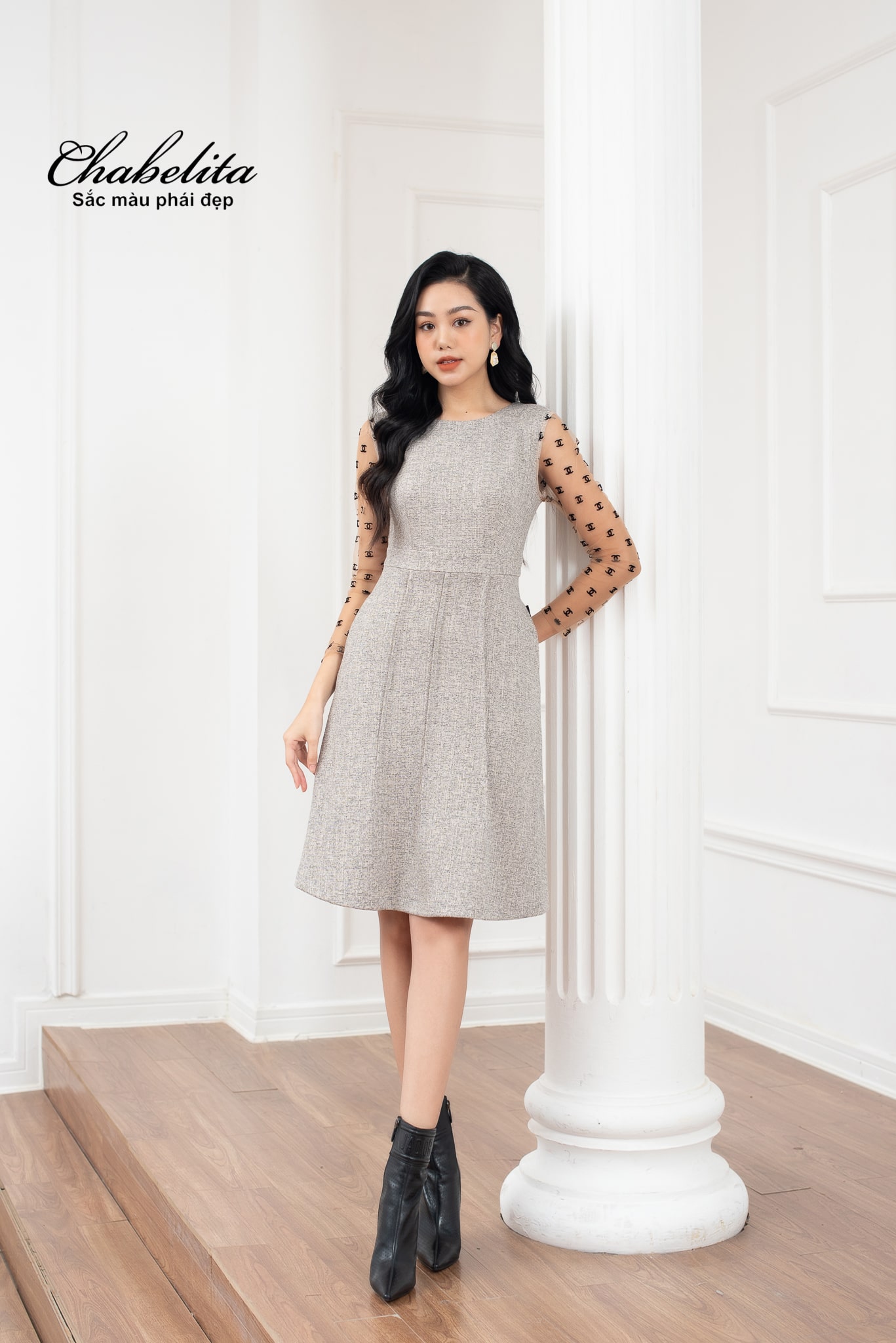 Đầm bèo tầng hoa màu xám