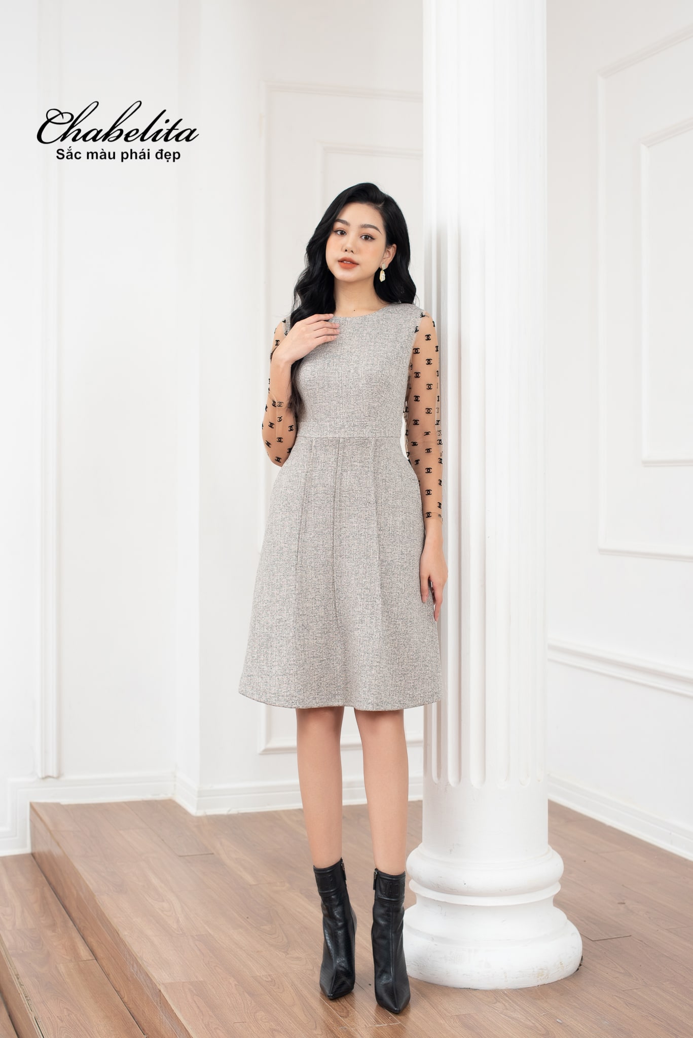 Đầm bèo tầng hoa màu xám