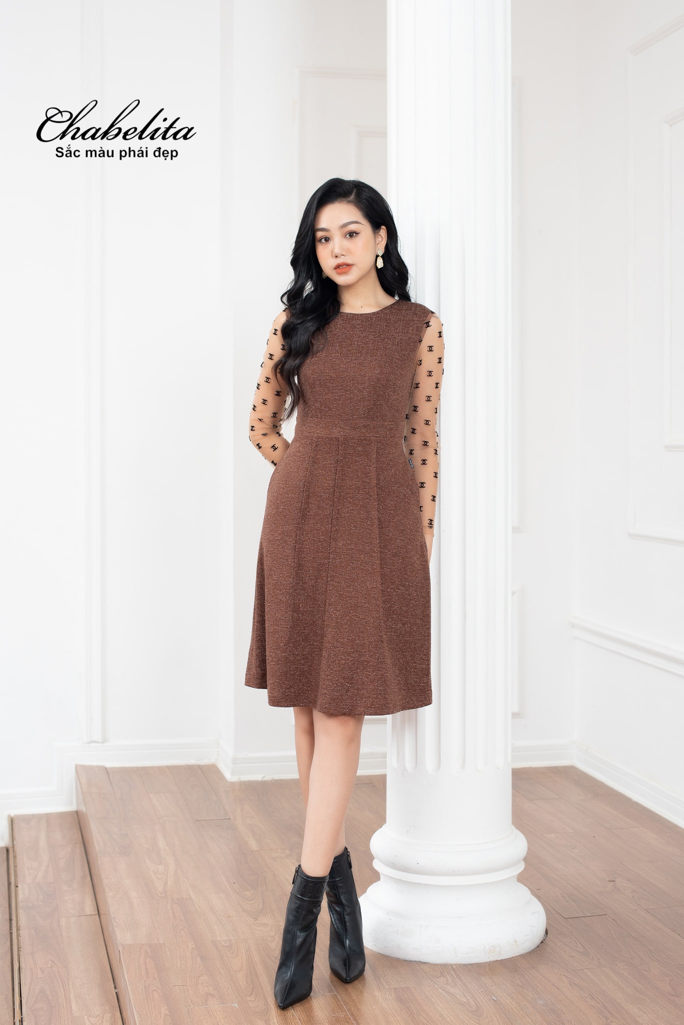 Đầm bèo tầng màu nâu