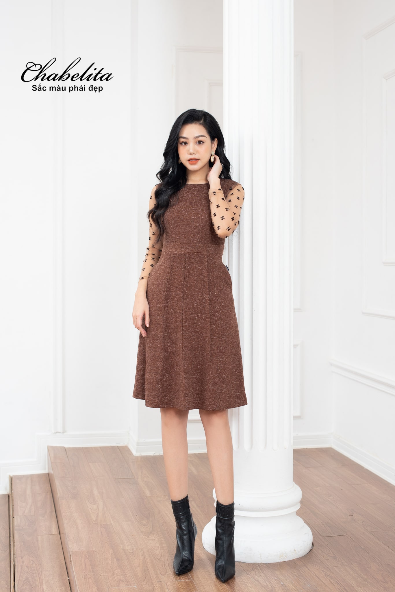 Đầm bèo tầng màu nâu