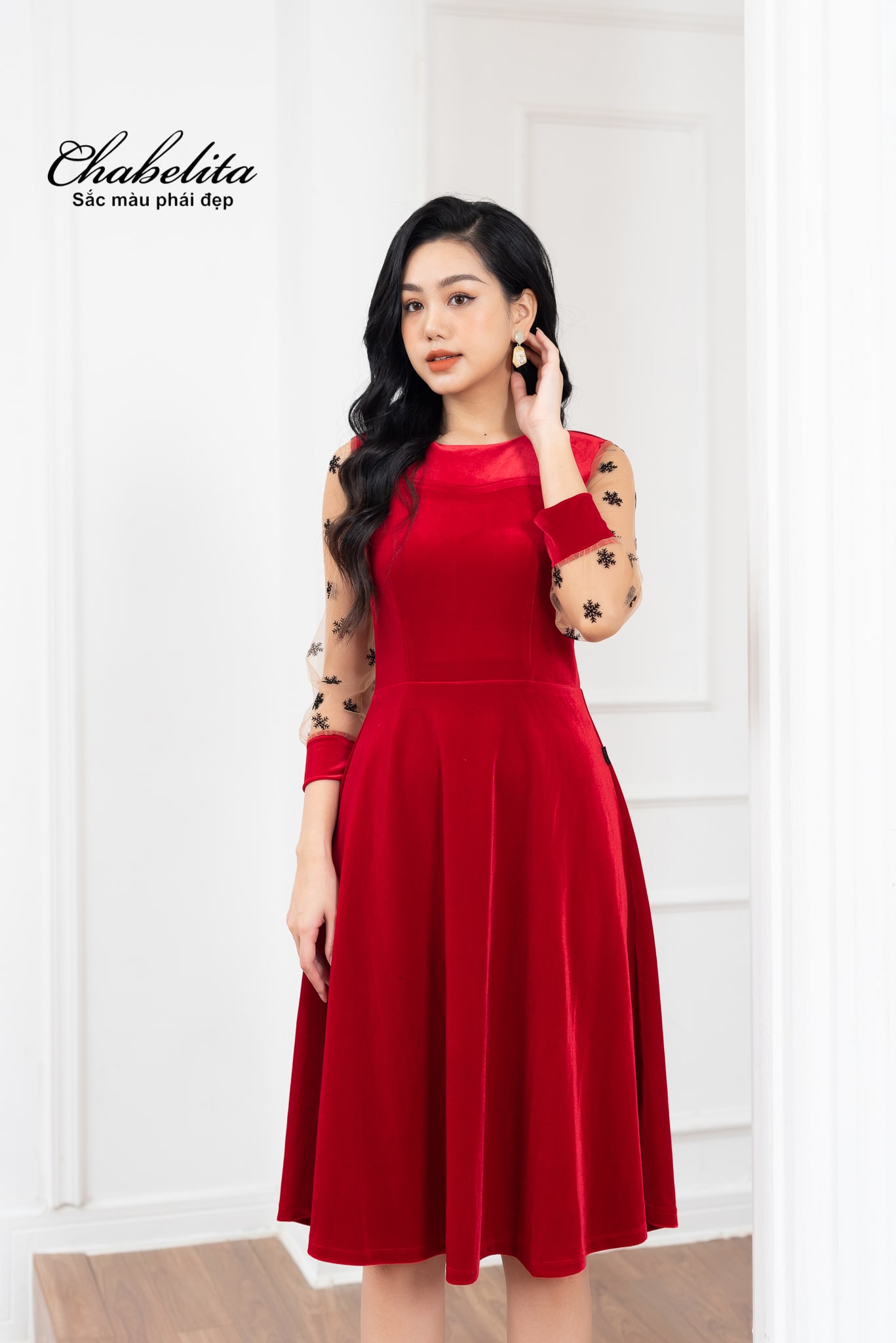 Đầm nhung A phối tay màu đỏ