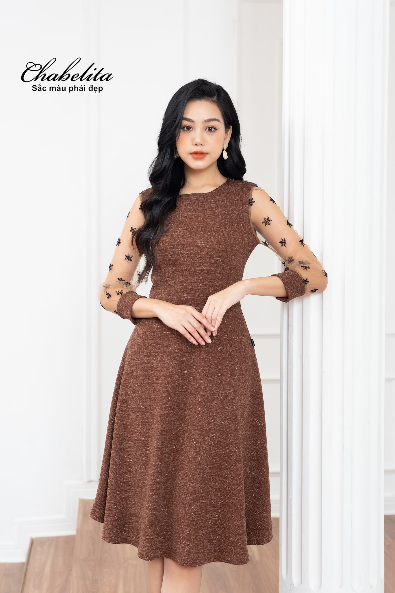 Đầm nhung A phối tay màu nâu