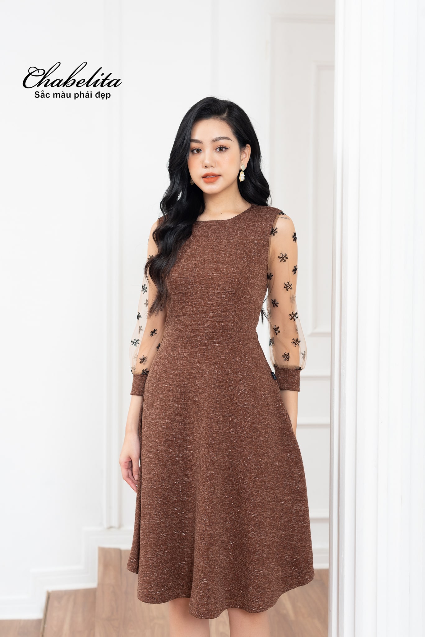 Đầm nhung A phối tay màu nâu