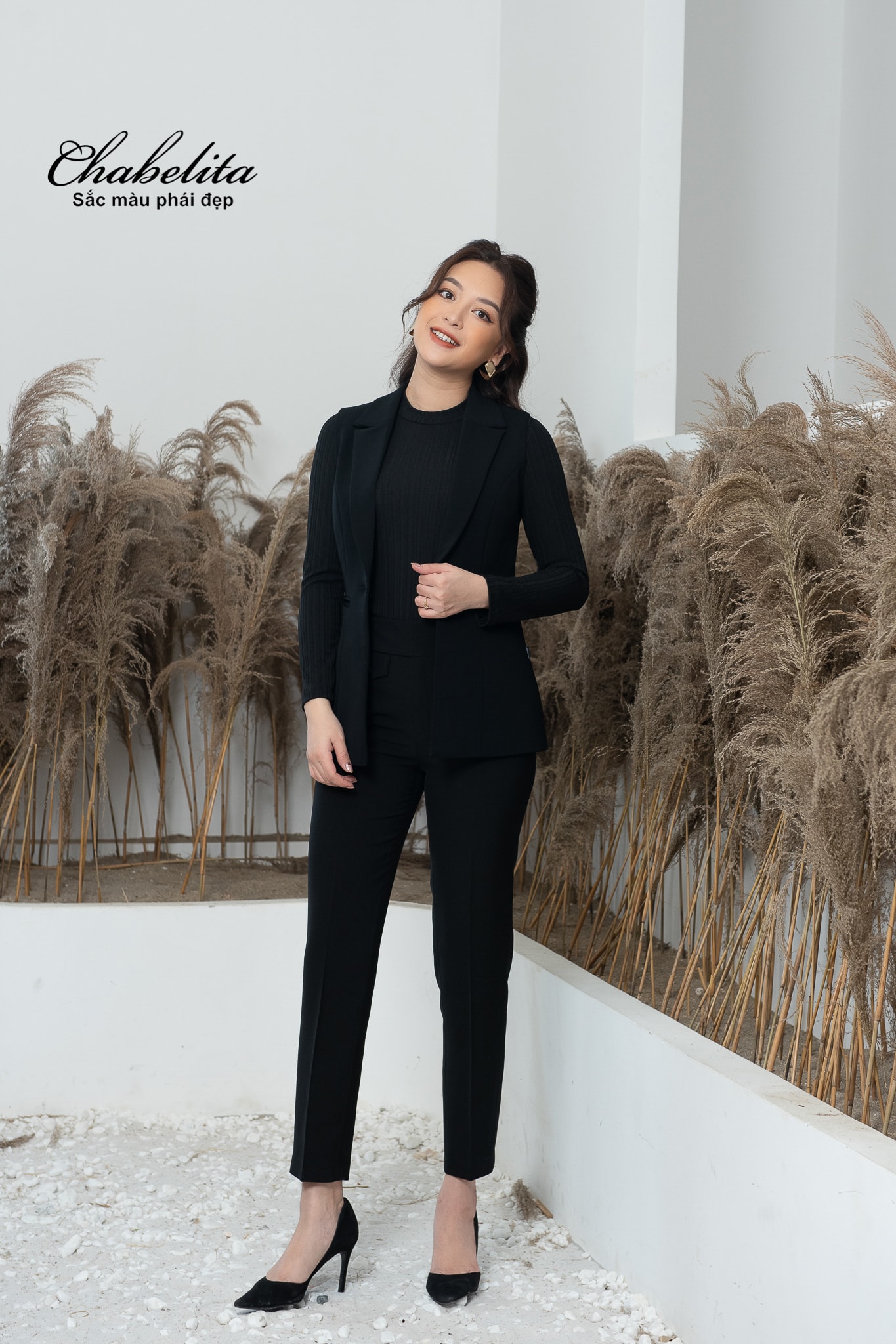 Jile ngắn màu đen