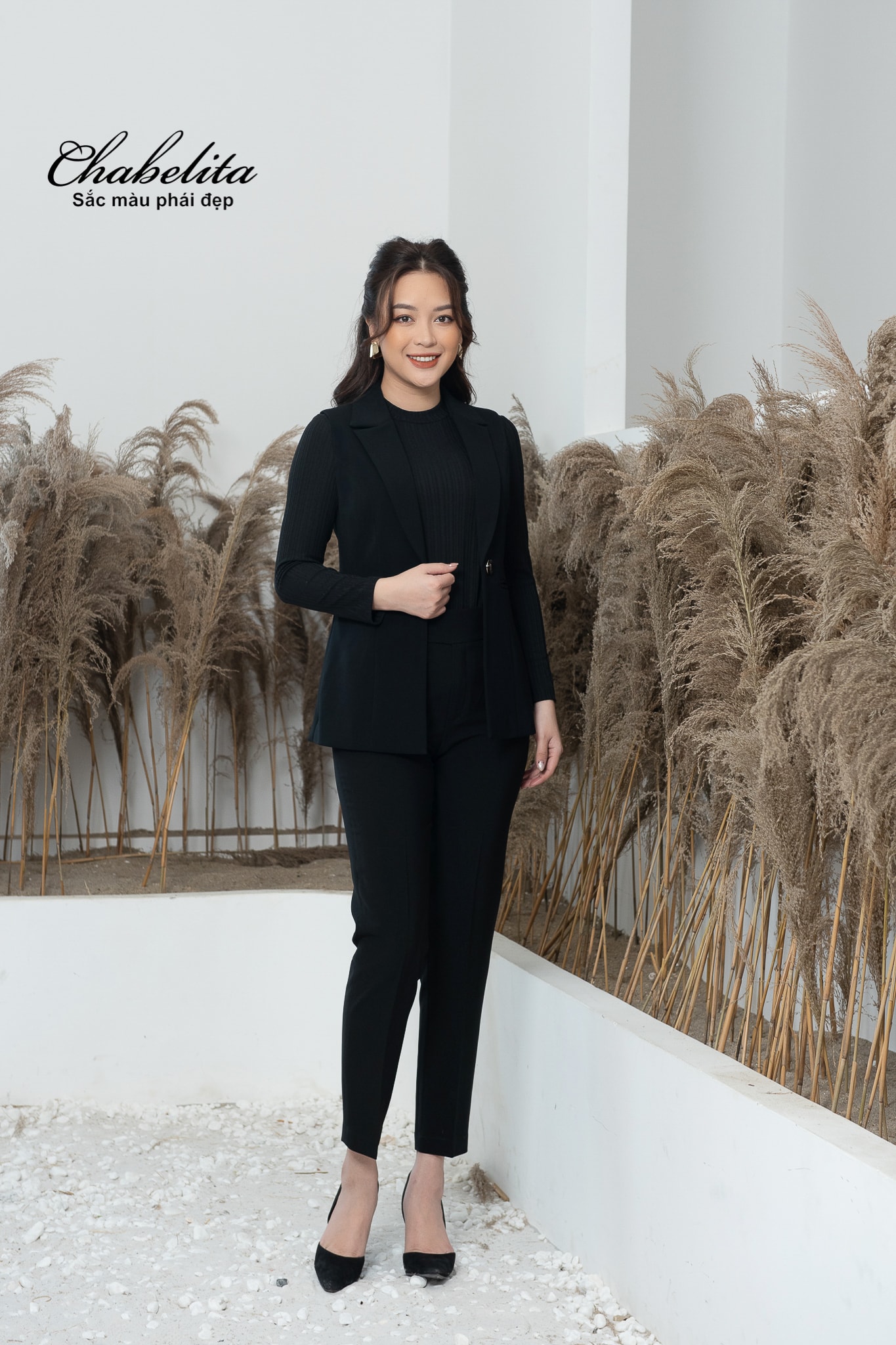 Jile ngắn màu đen