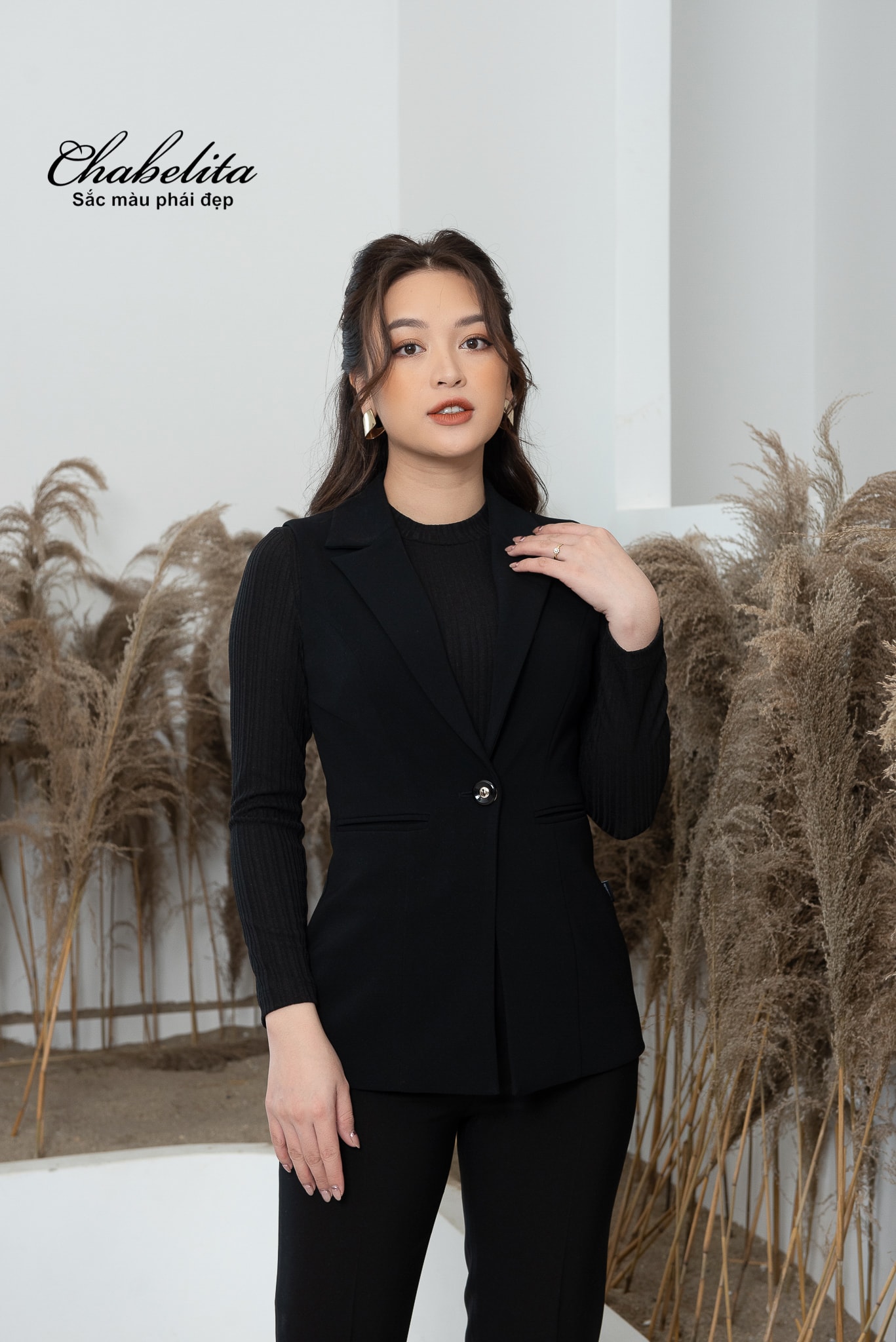 Jile ngắn màu đen