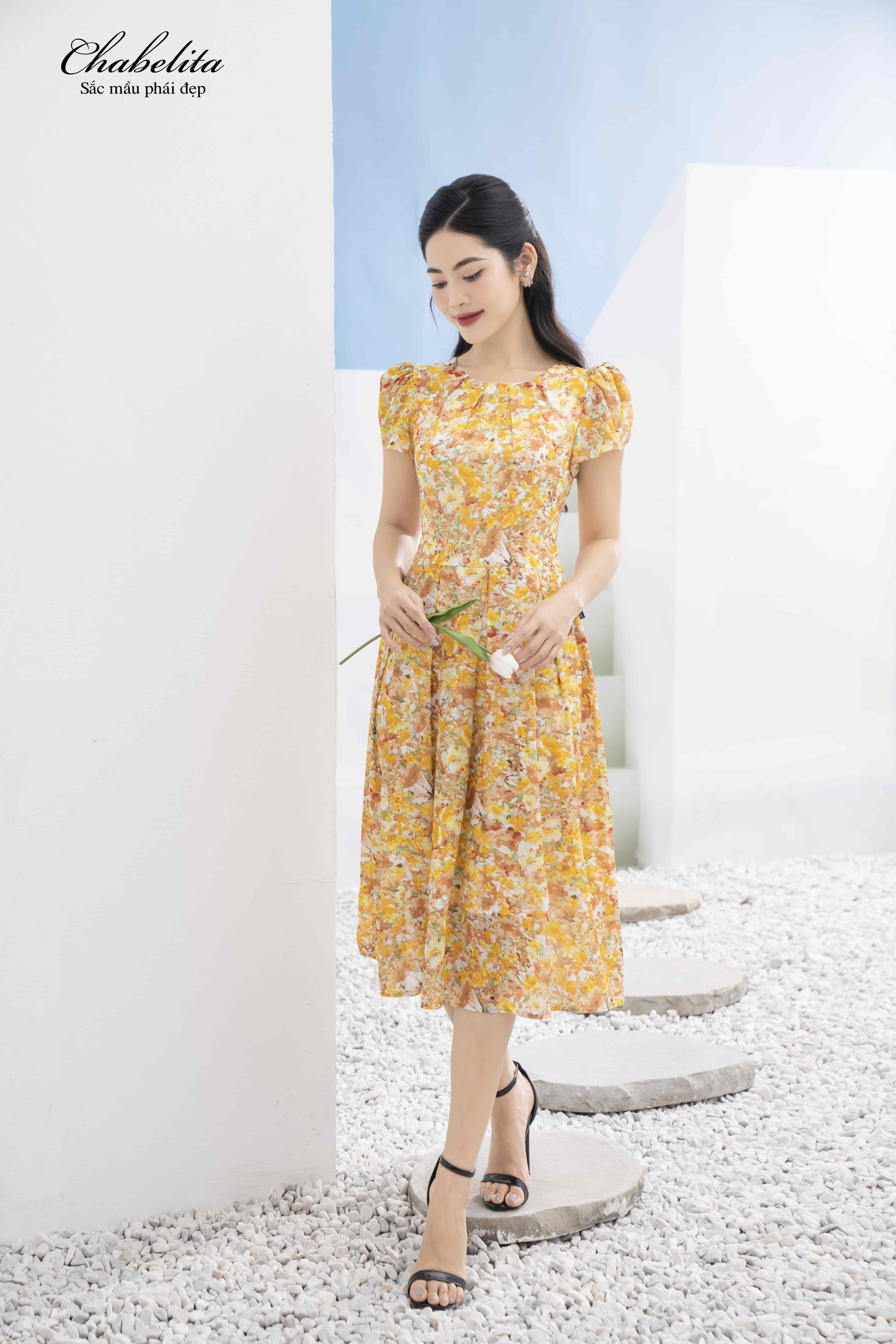 Đầm hoa màu vàng