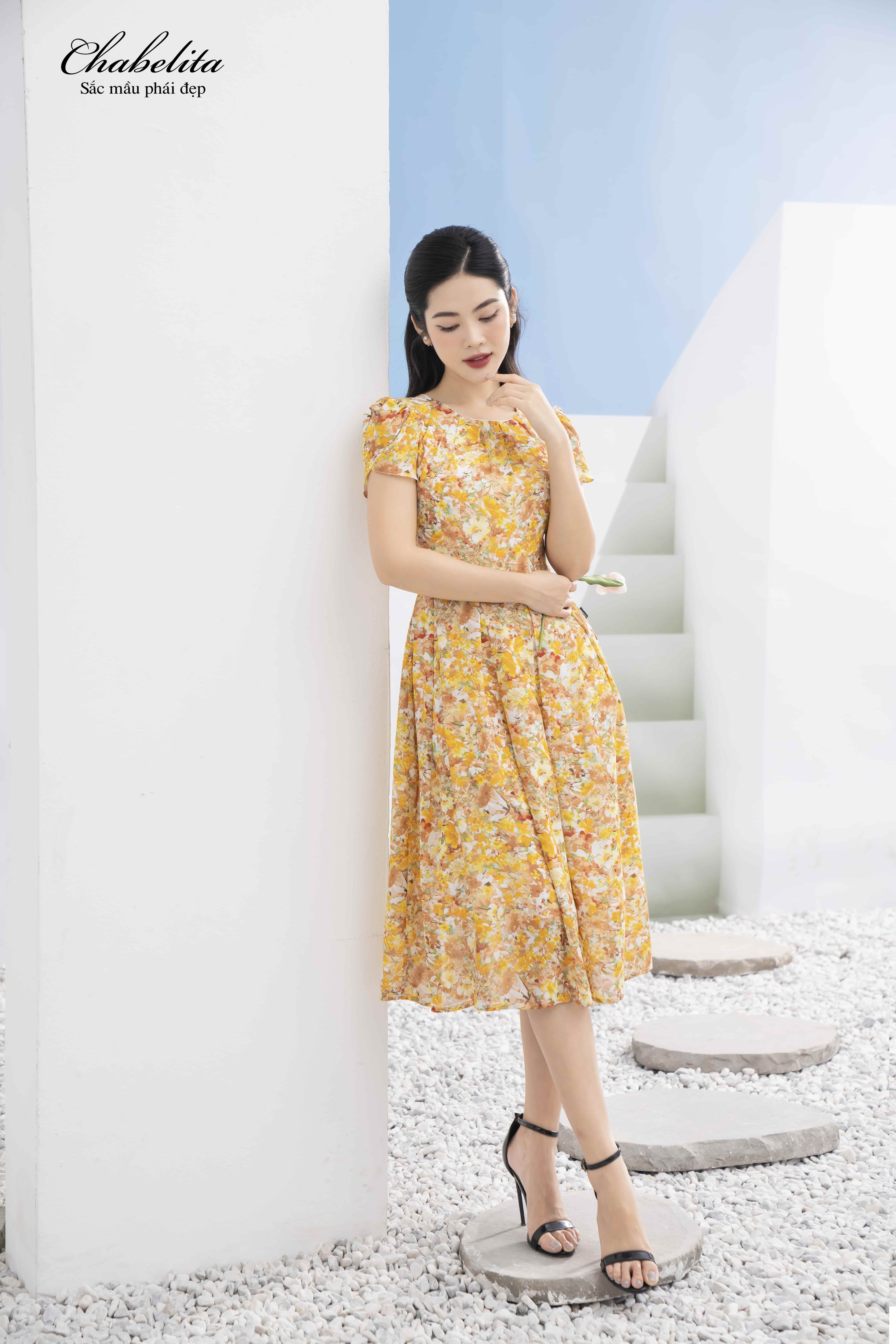 Đầm hoa màu vàng