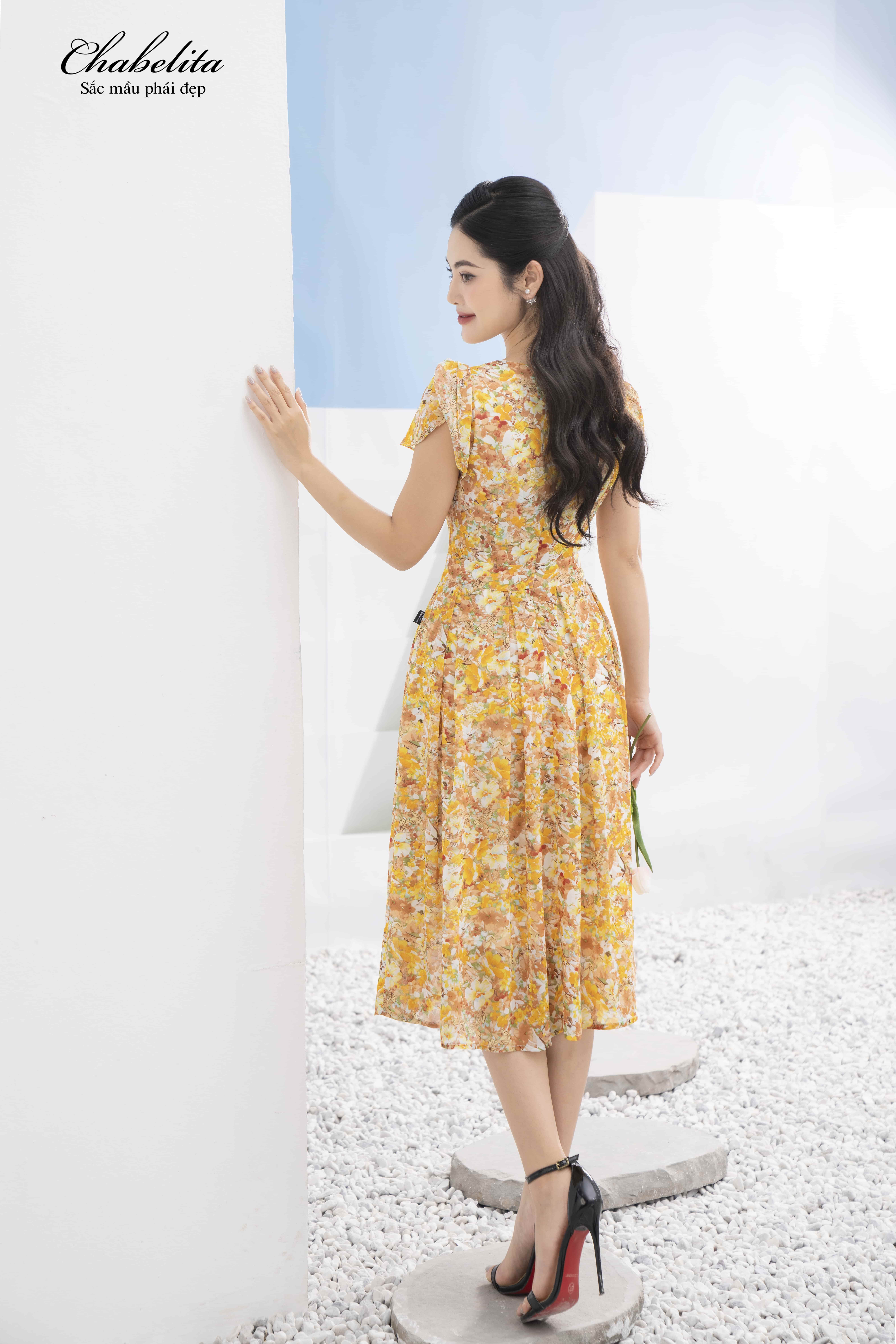 Đầm hoa màu vàng