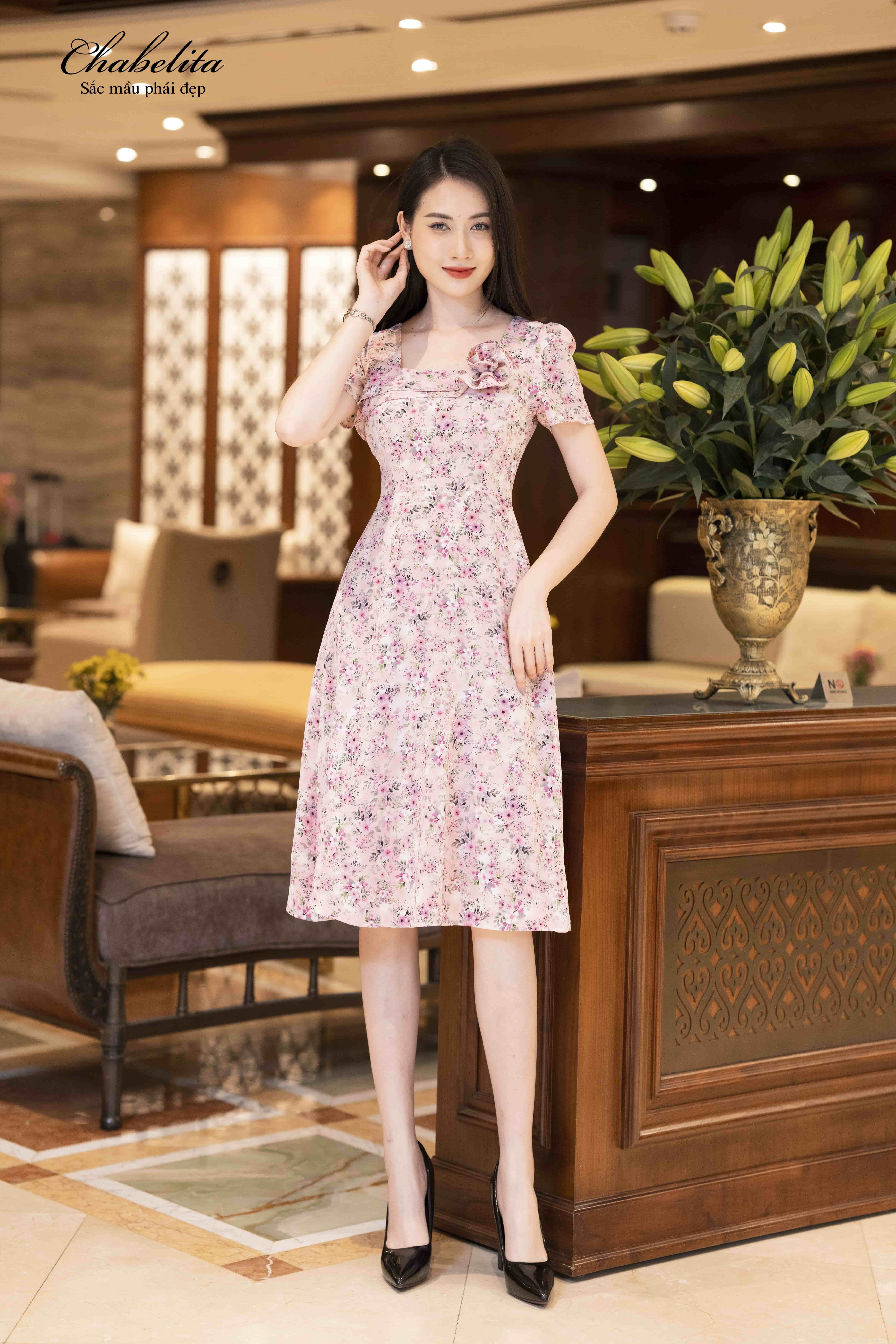 Đầm lụa hoa màu tím