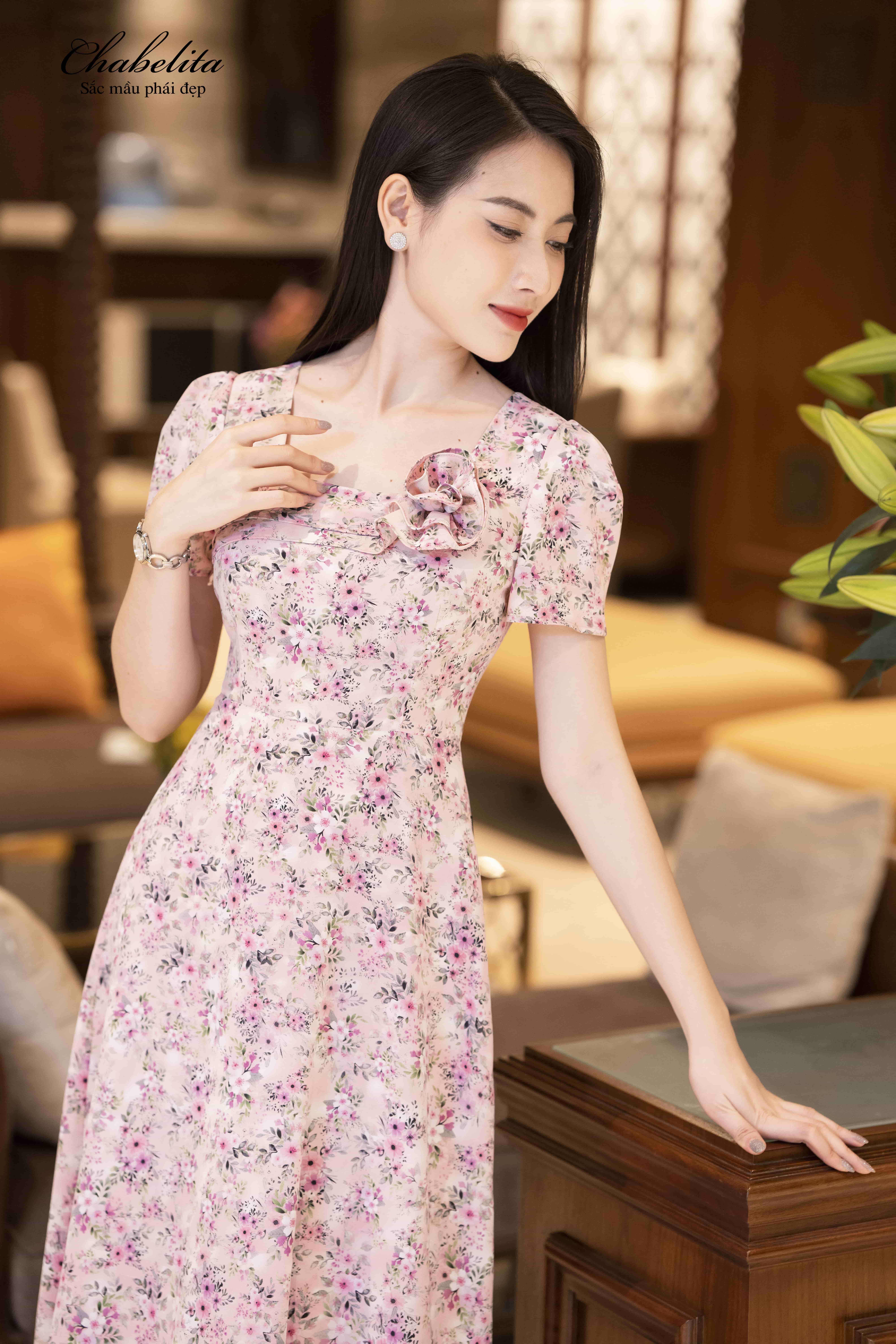 Đầm lụa hoa màu tím