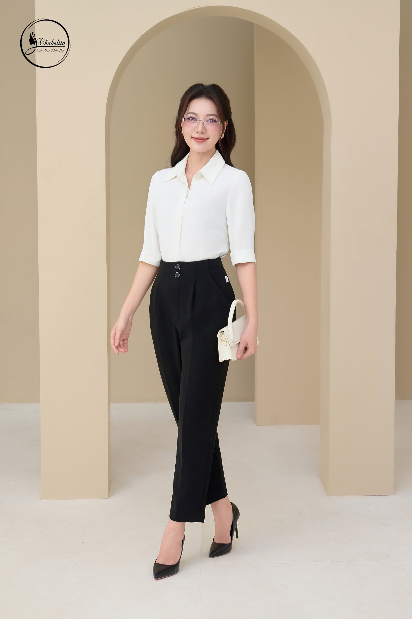 Áo sơ mi cổ đức tay lỡ màu trắng