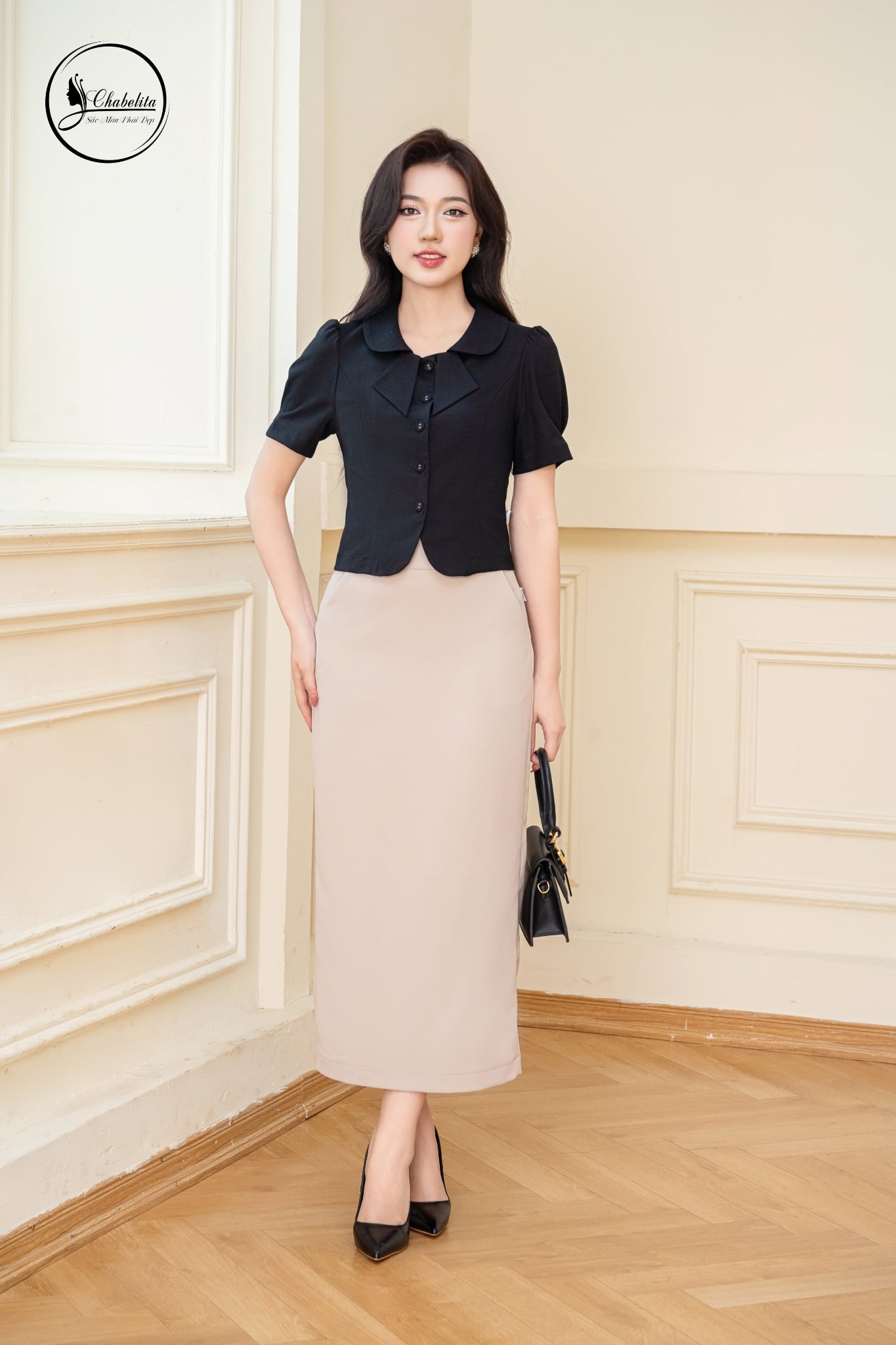 Sơ mi cổ lá màu đen