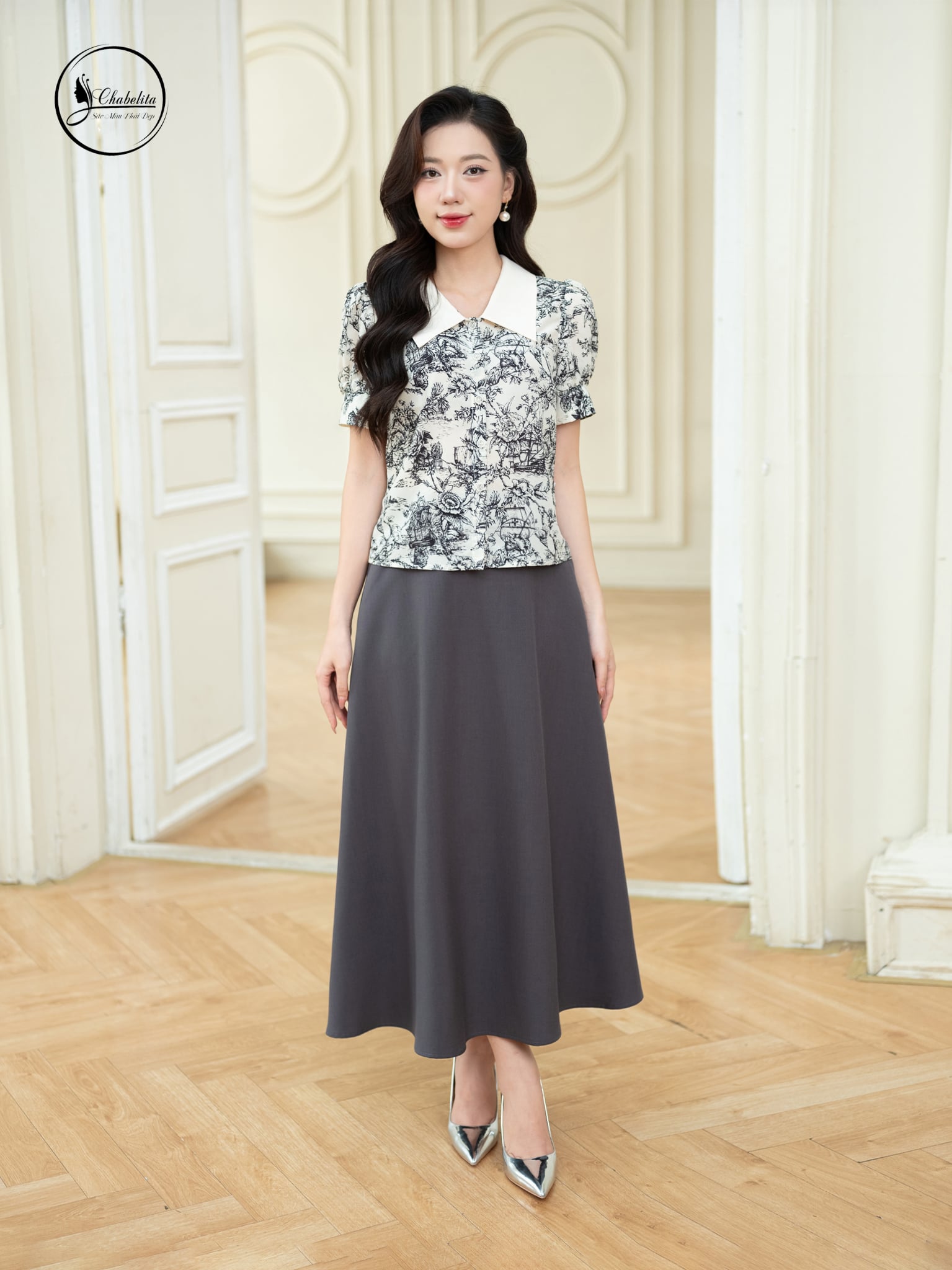 Áo sơ mi hoa phối cổ màu đen