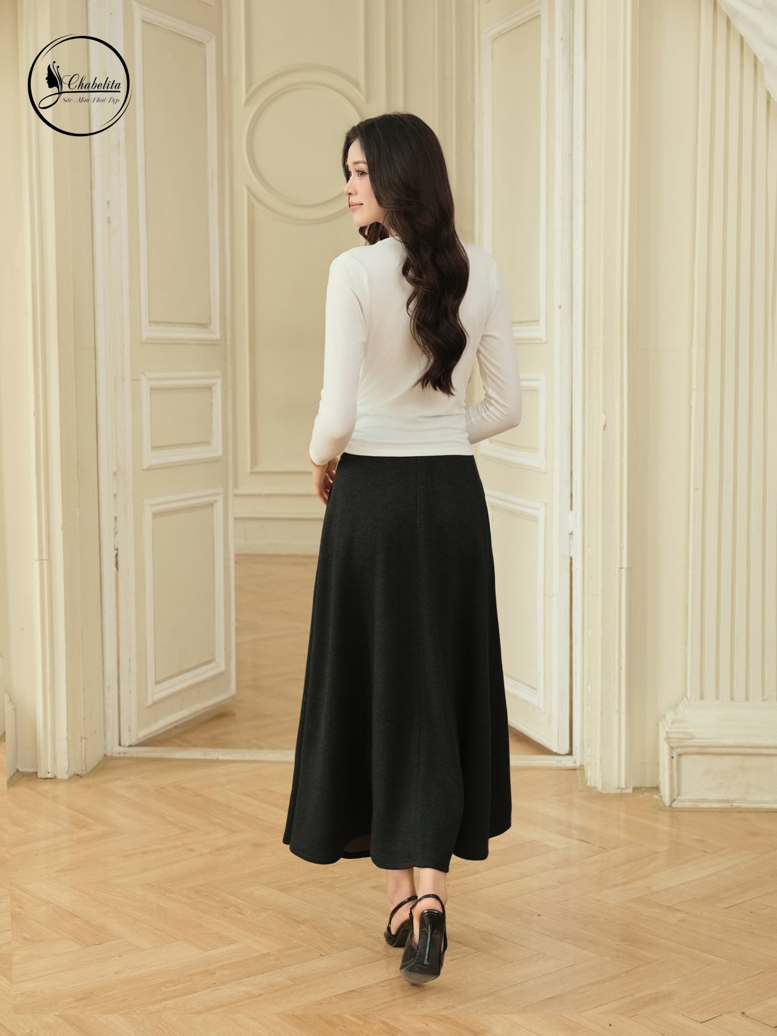 Áo cotton cổ đổ màu trắng