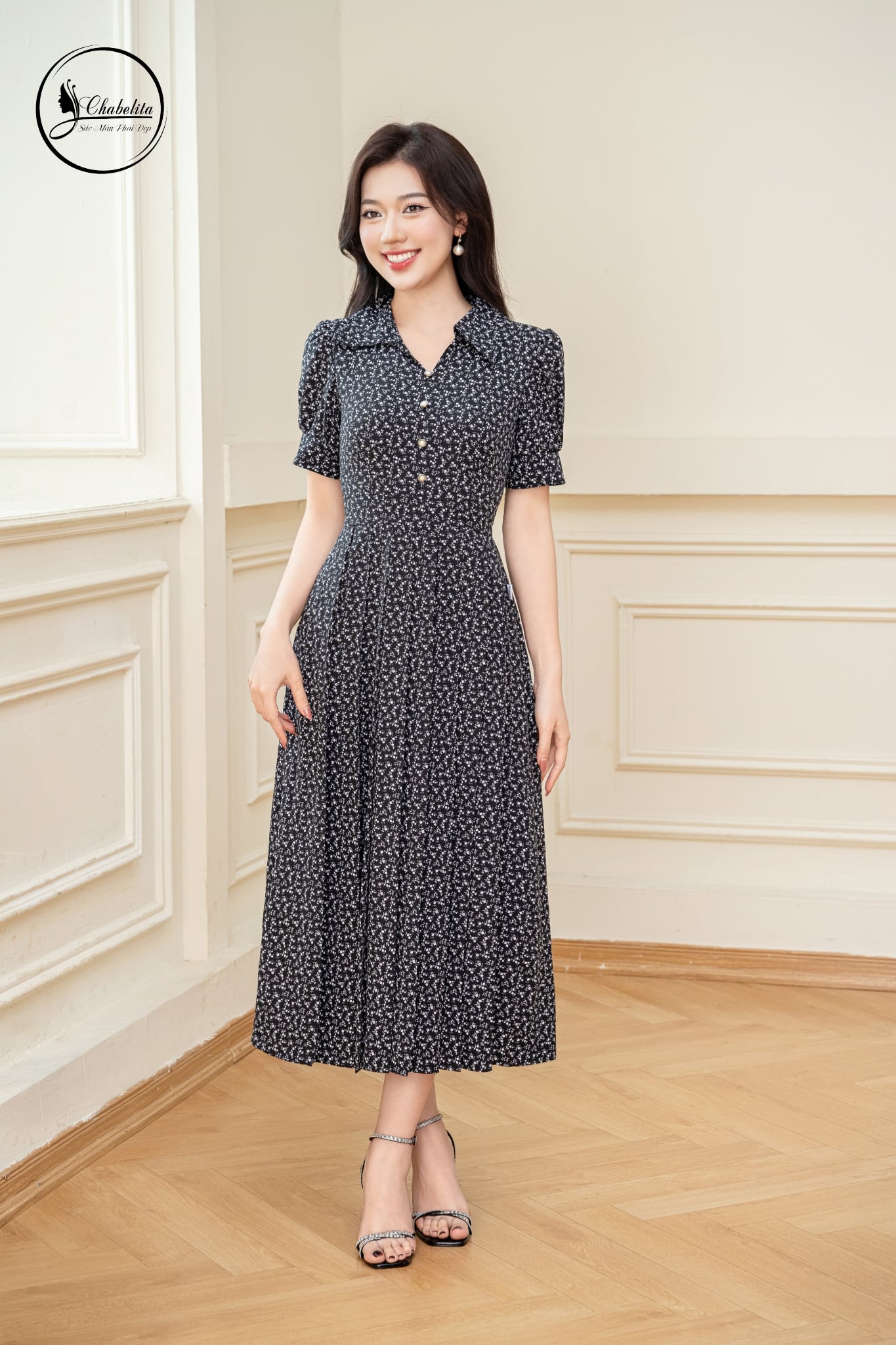 Đầm hoa cổ bẻ màu đen