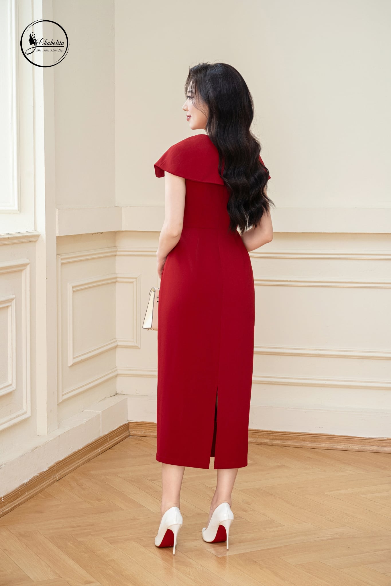 Đầm xòe sát nách màu đỏ