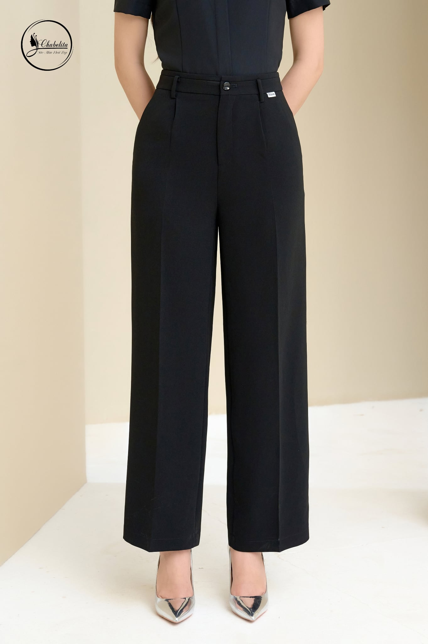 Quần suông trang trí cạp màu đen