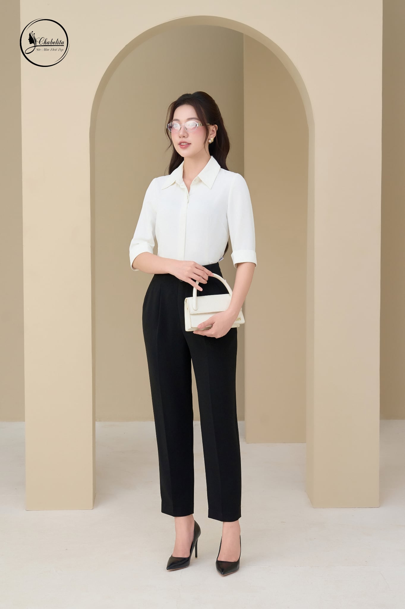 Áo sơ mi cổ đức tay lỡ màu trắng