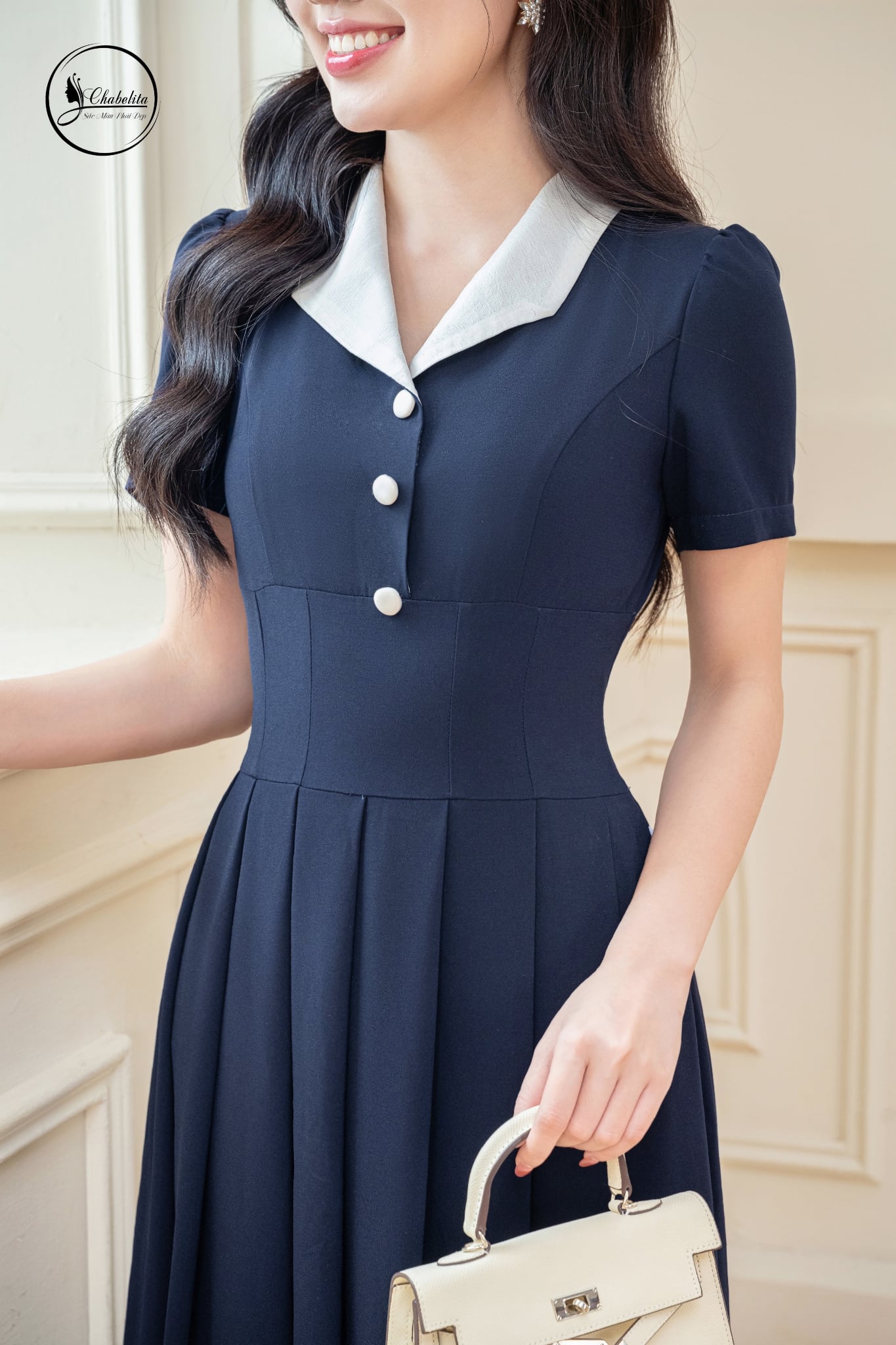 Đầm xòe tay lỡ phối cổ màu xanh than