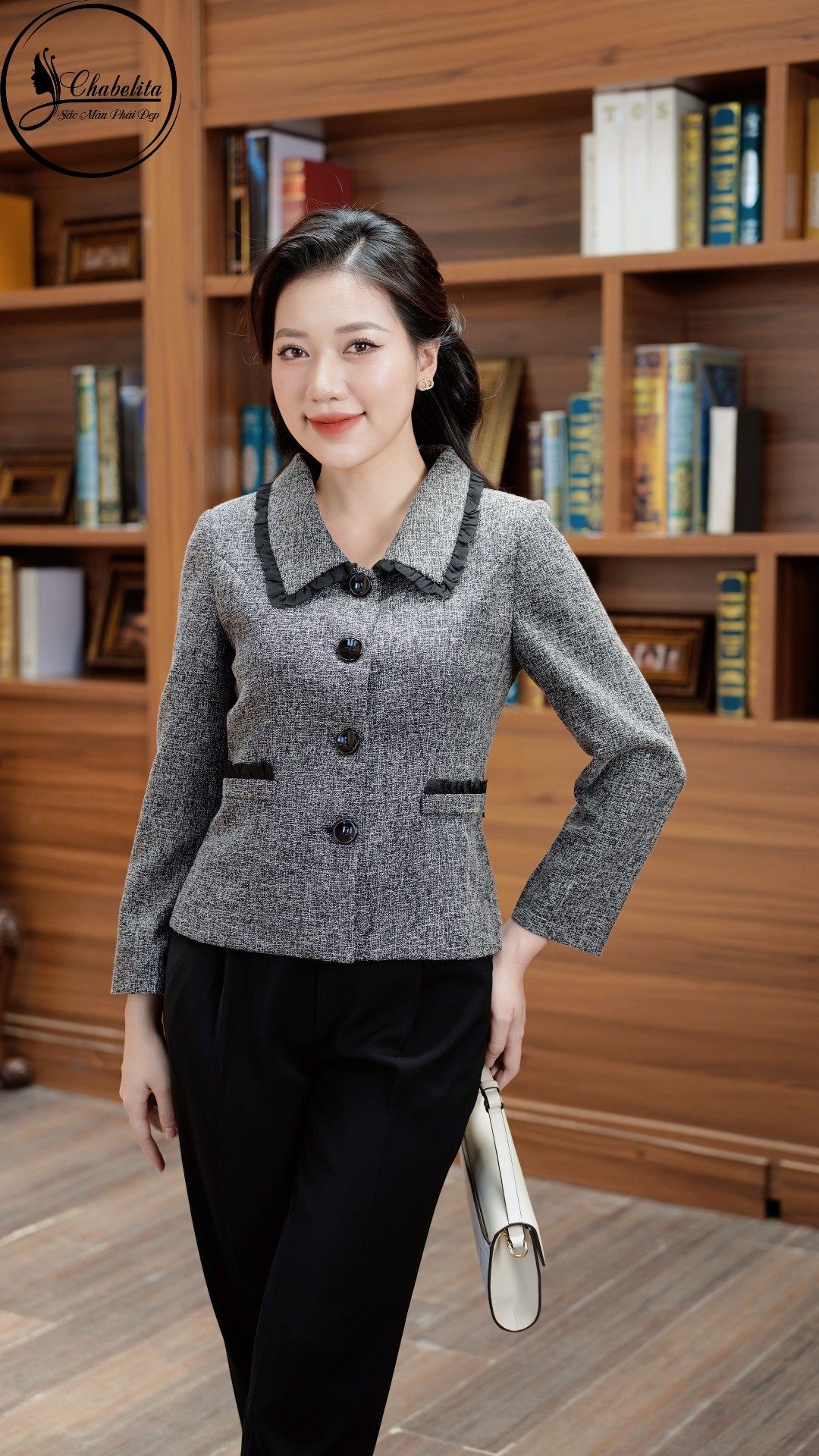 Áo vest viền ren phối cổ nơ màu đen