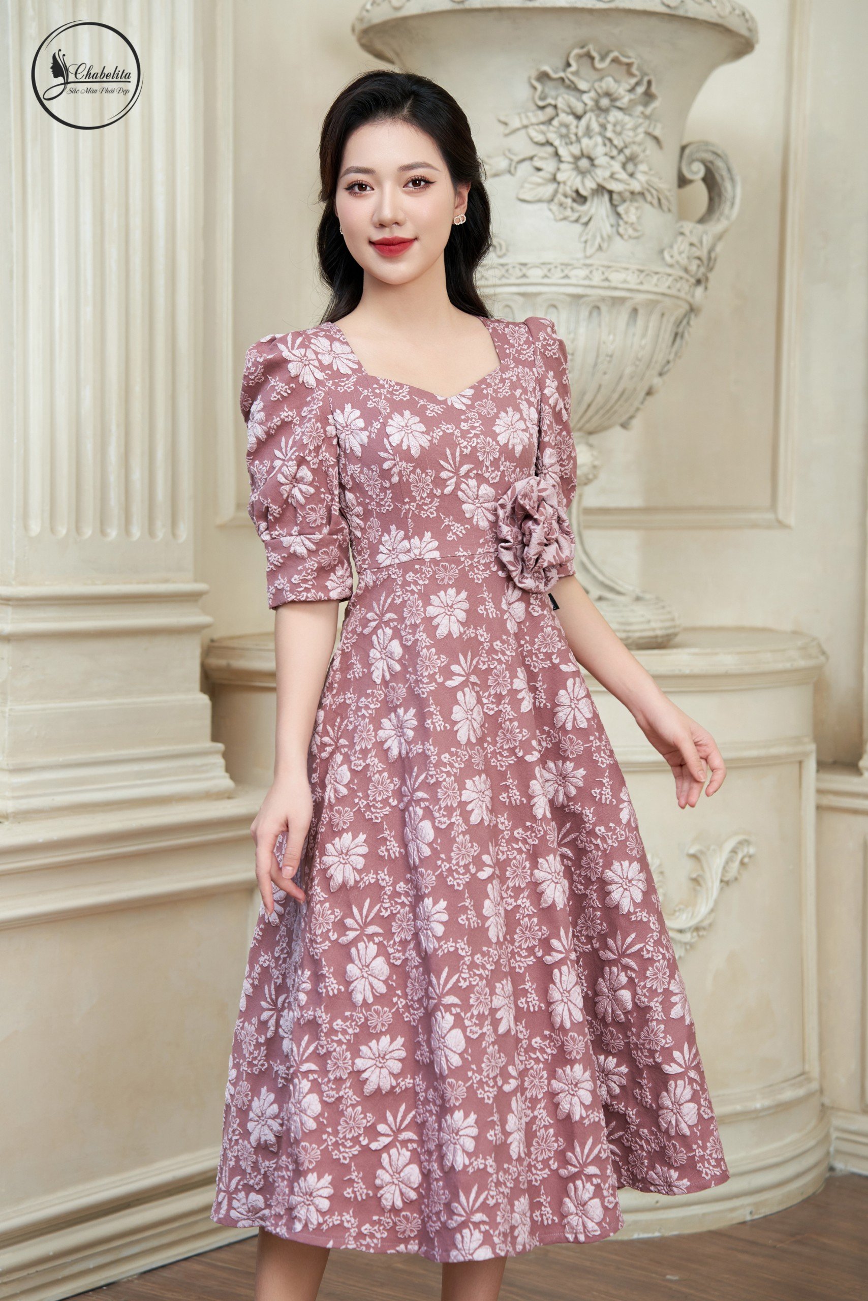 Đầm gấm màu hồng đất