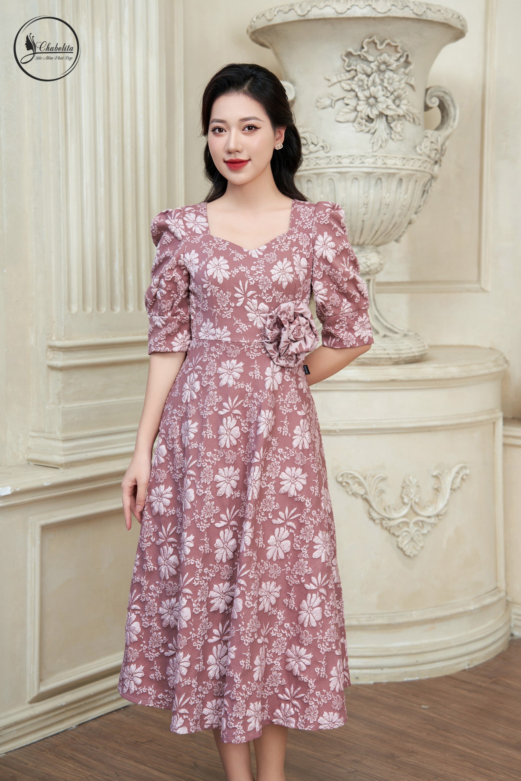 Đầm gấm màu hồng đất