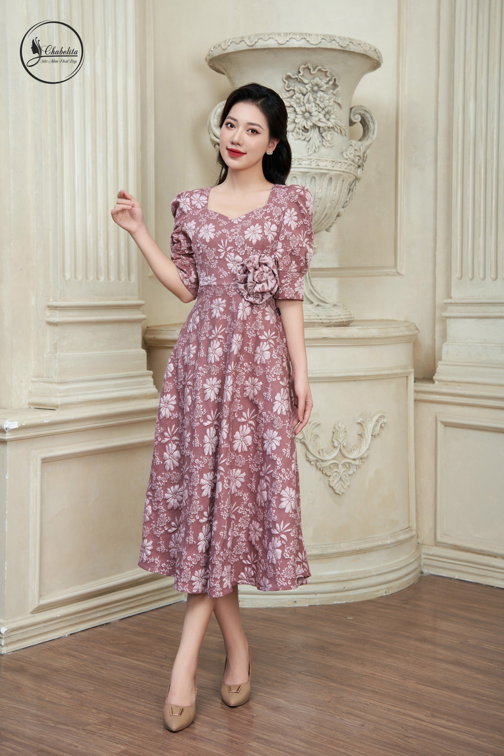 Đầm gấm màu hồng đất