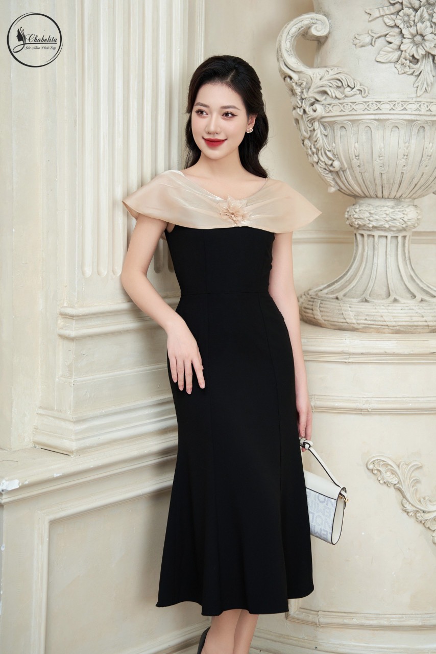 Đầm đuôi cá màu đen